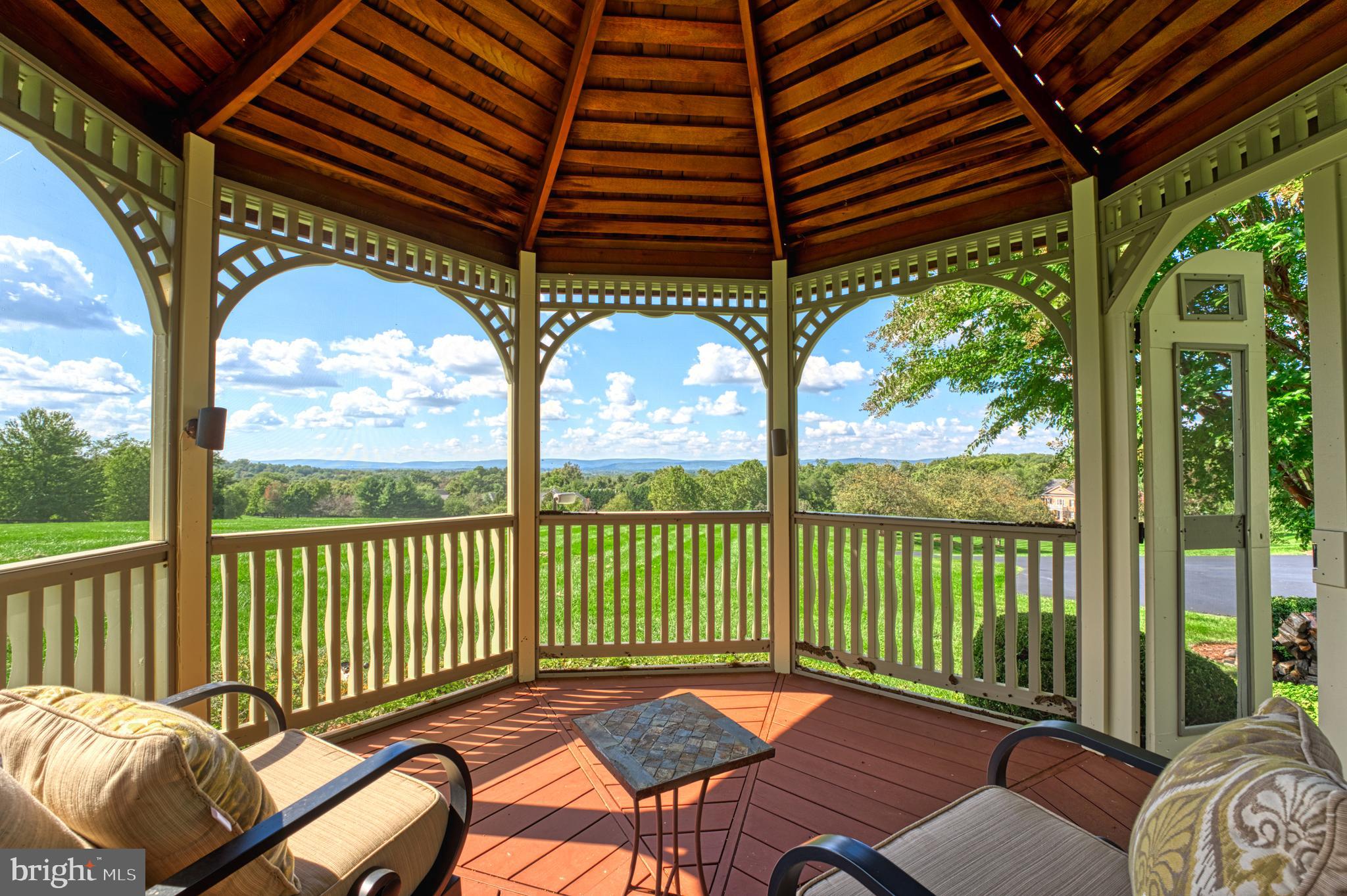 BEACON HILL - Residential