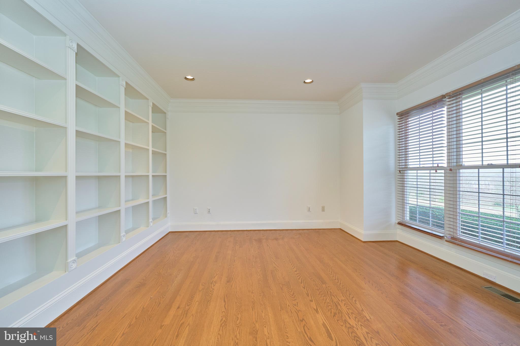 BEACON HILL - Residential