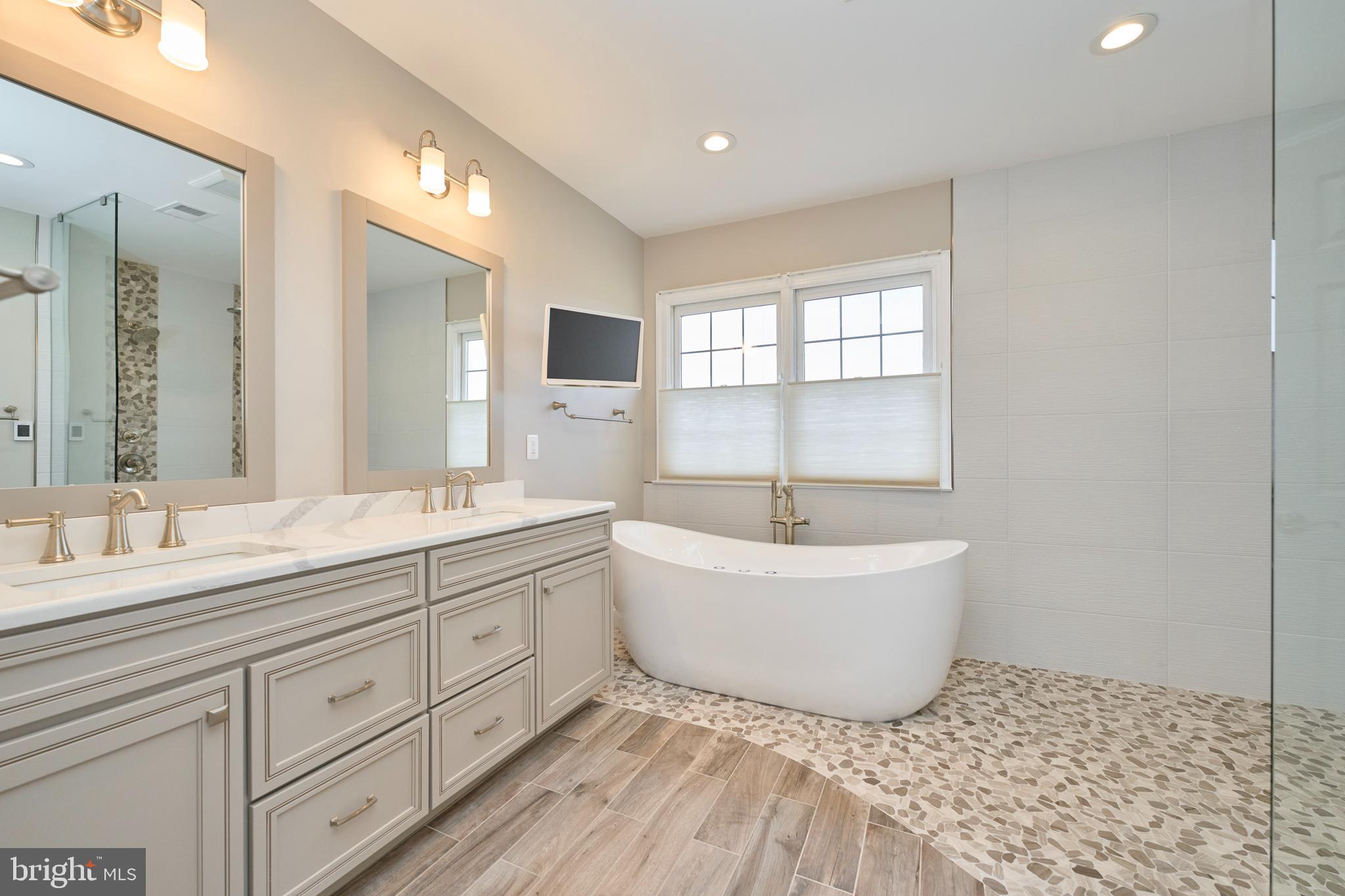 BEACON HILL - Residential