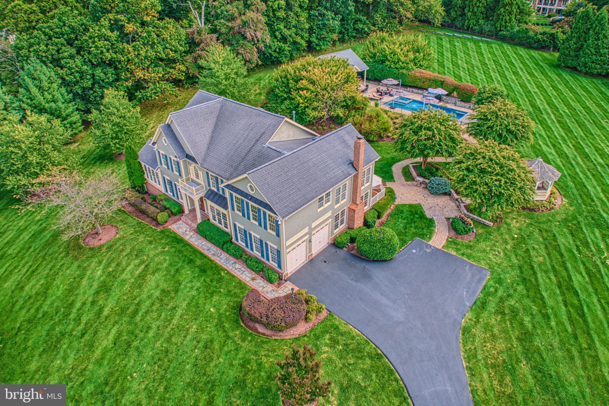 BEACON HILL - Residential