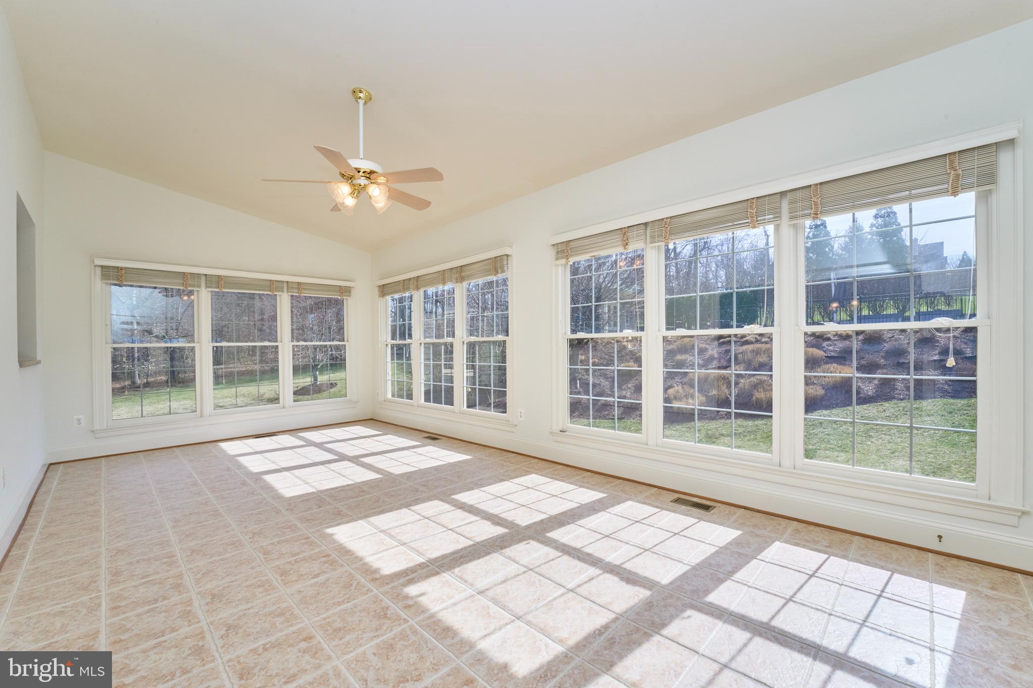 BEACON HILL - Residential