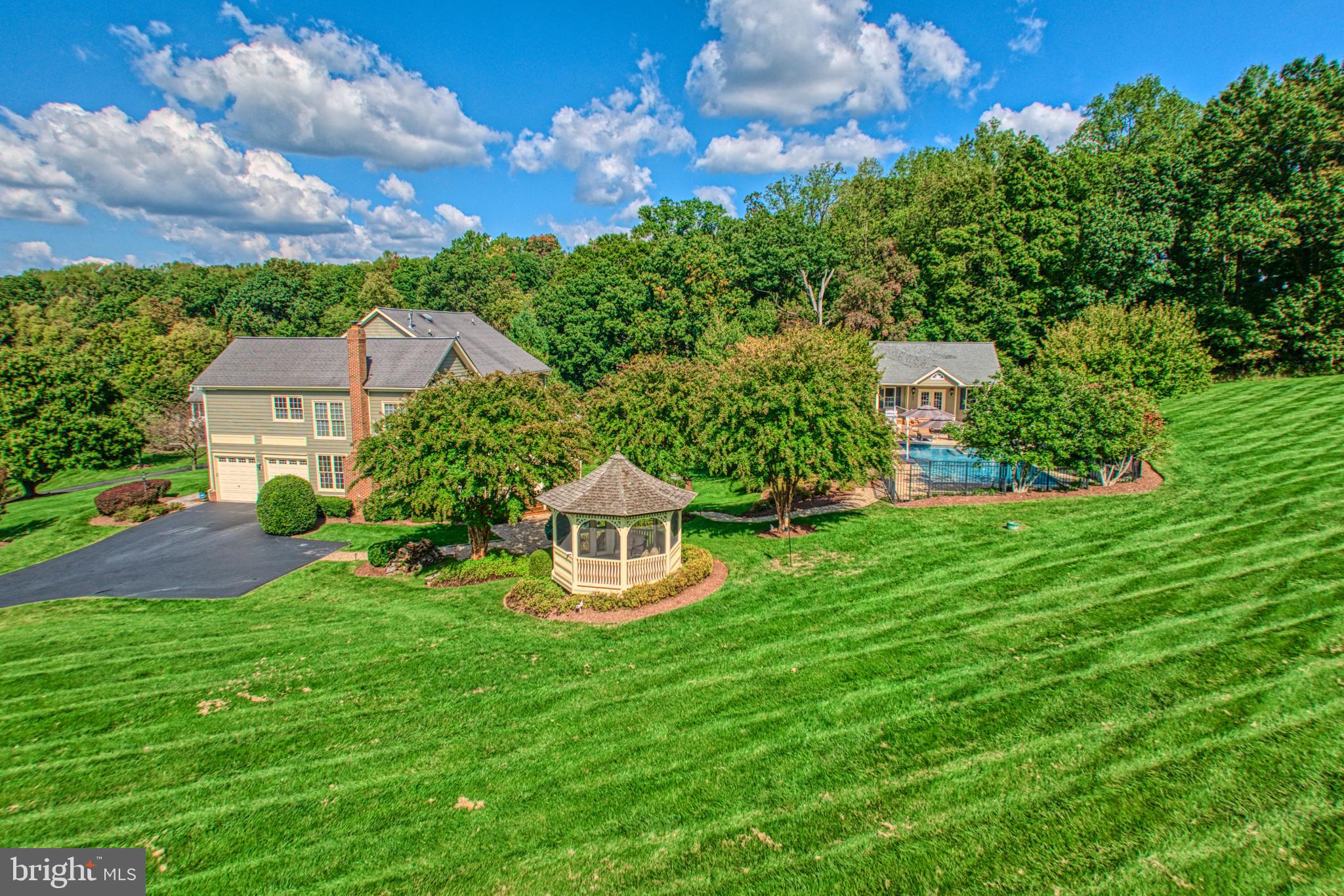 BEACON HILL - Residential