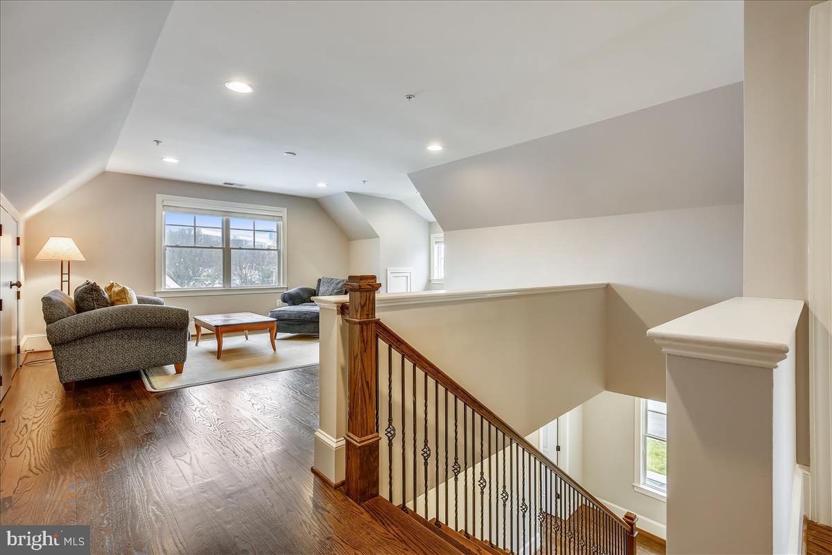 COLUMBIA FOREST - Residential