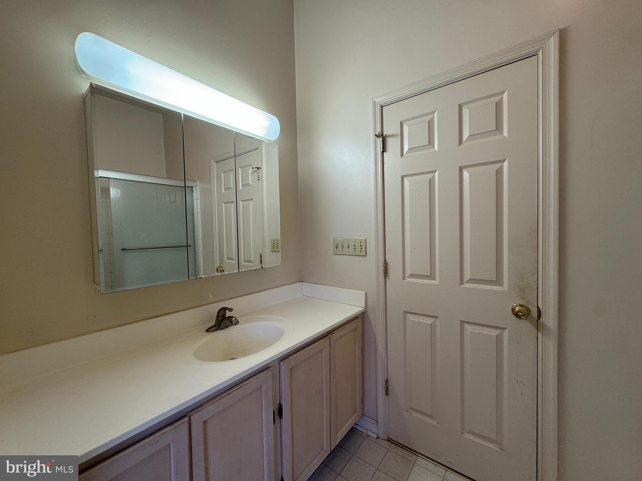 LOCUST POINT - Residential