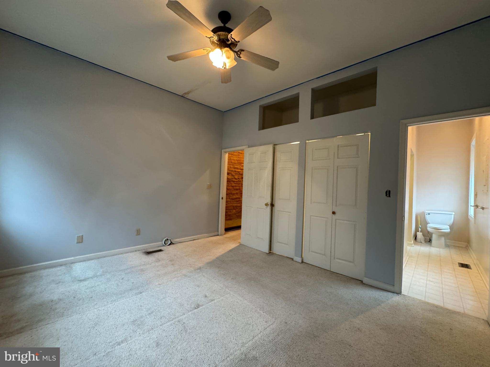 LOCUST POINT - Residential