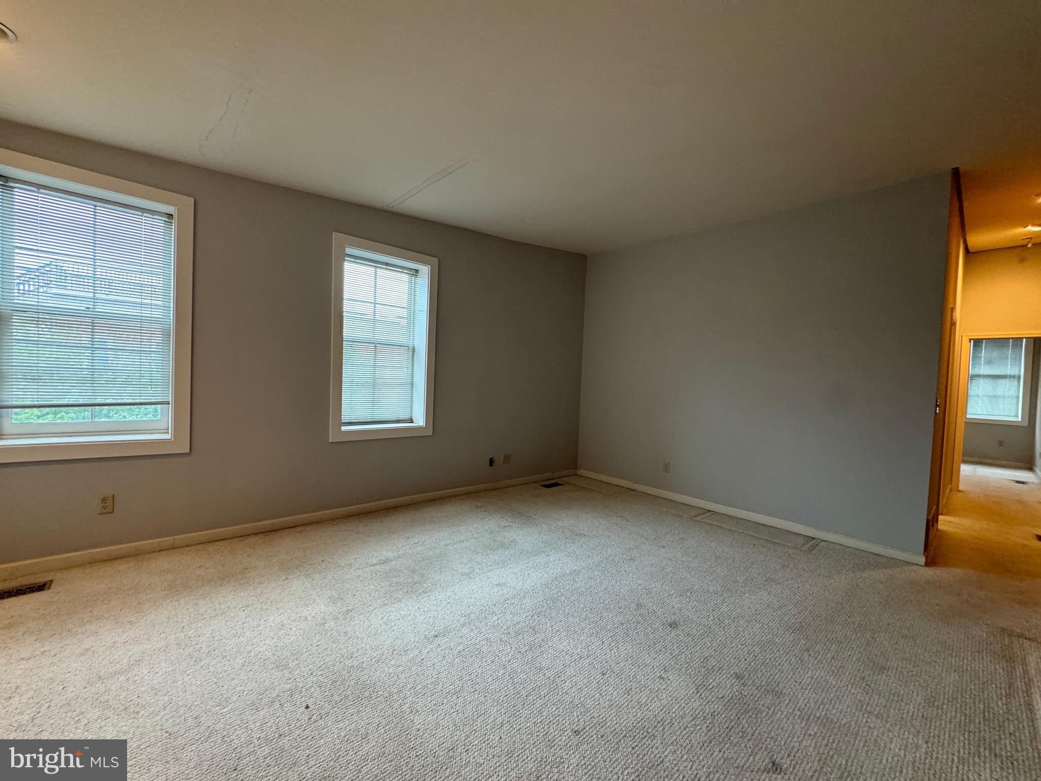 LOCUST POINT - Residential