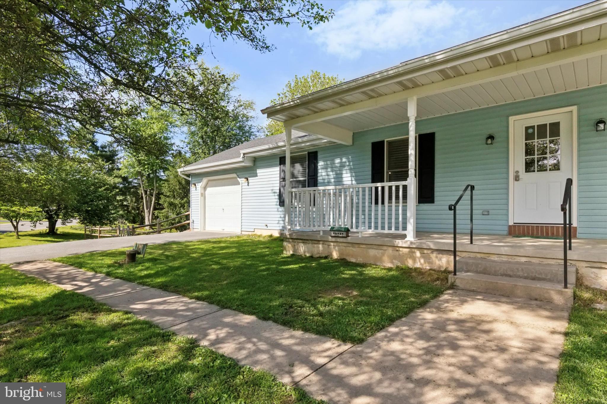 1069 HEARTHSTONE ROAD
