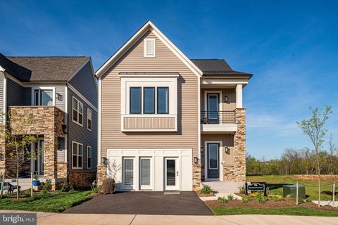 43120 GREELEY SQUARE ASHBURN VA 20148