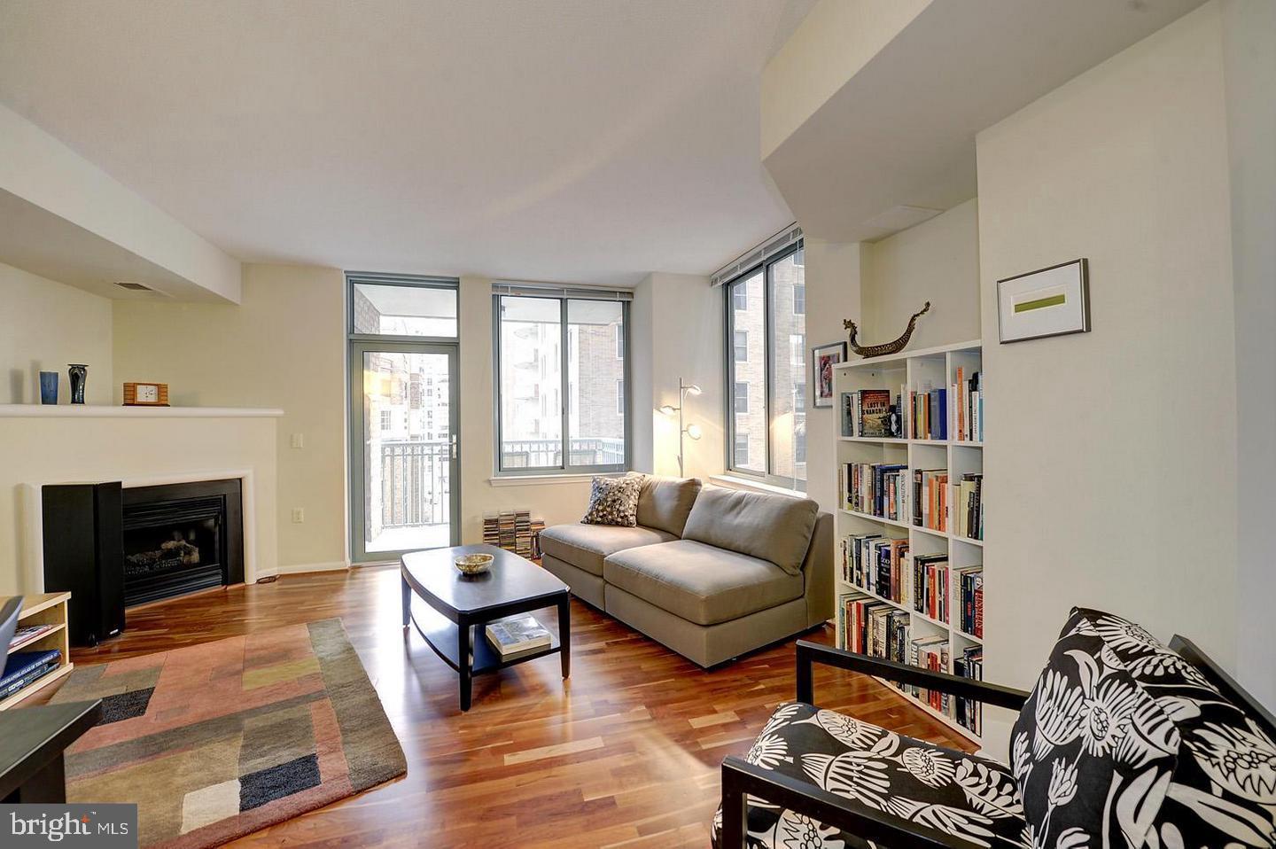 851 N GLEBE ROAD 909