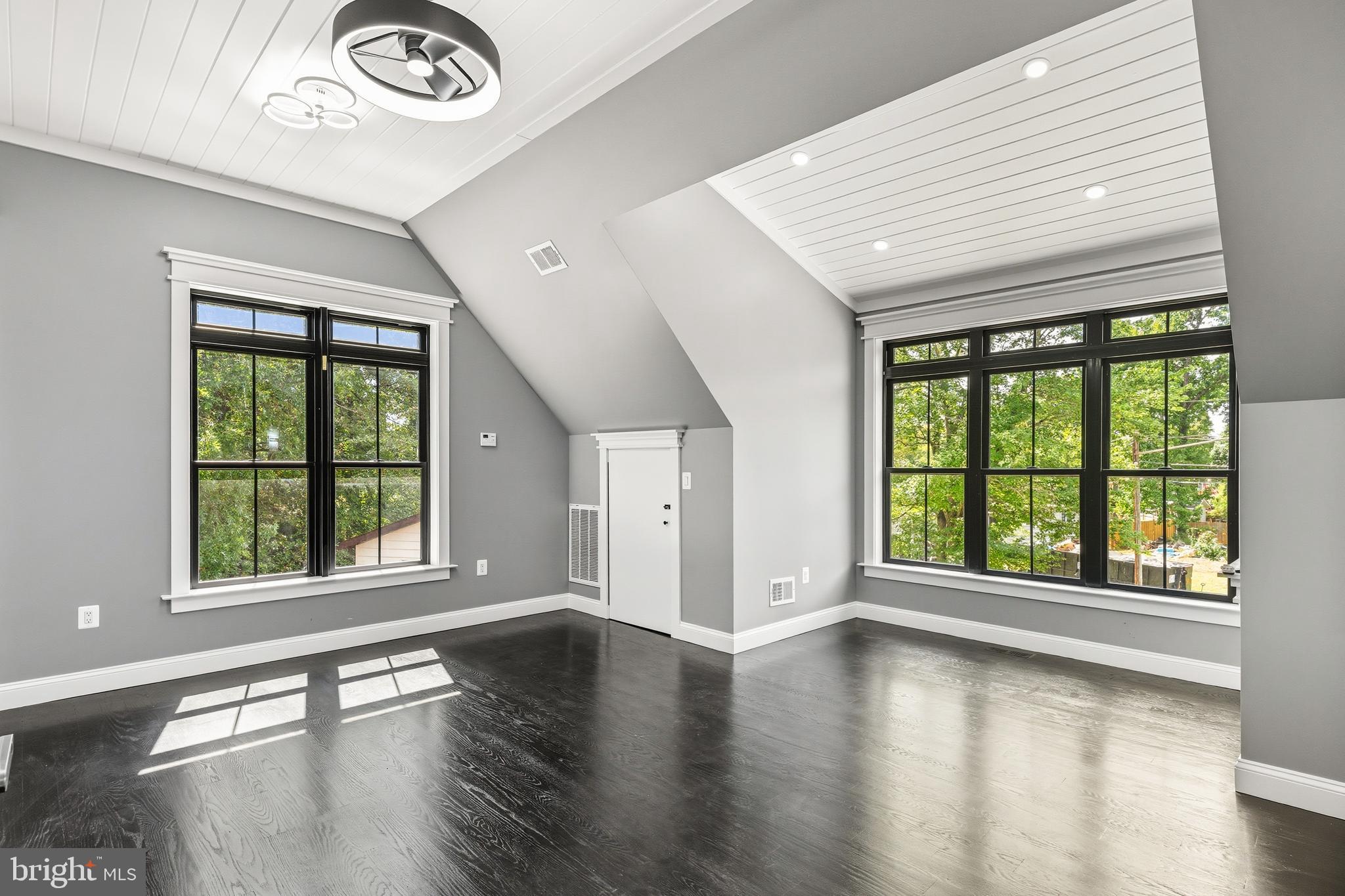 MT VERNON VALLEY - Residential