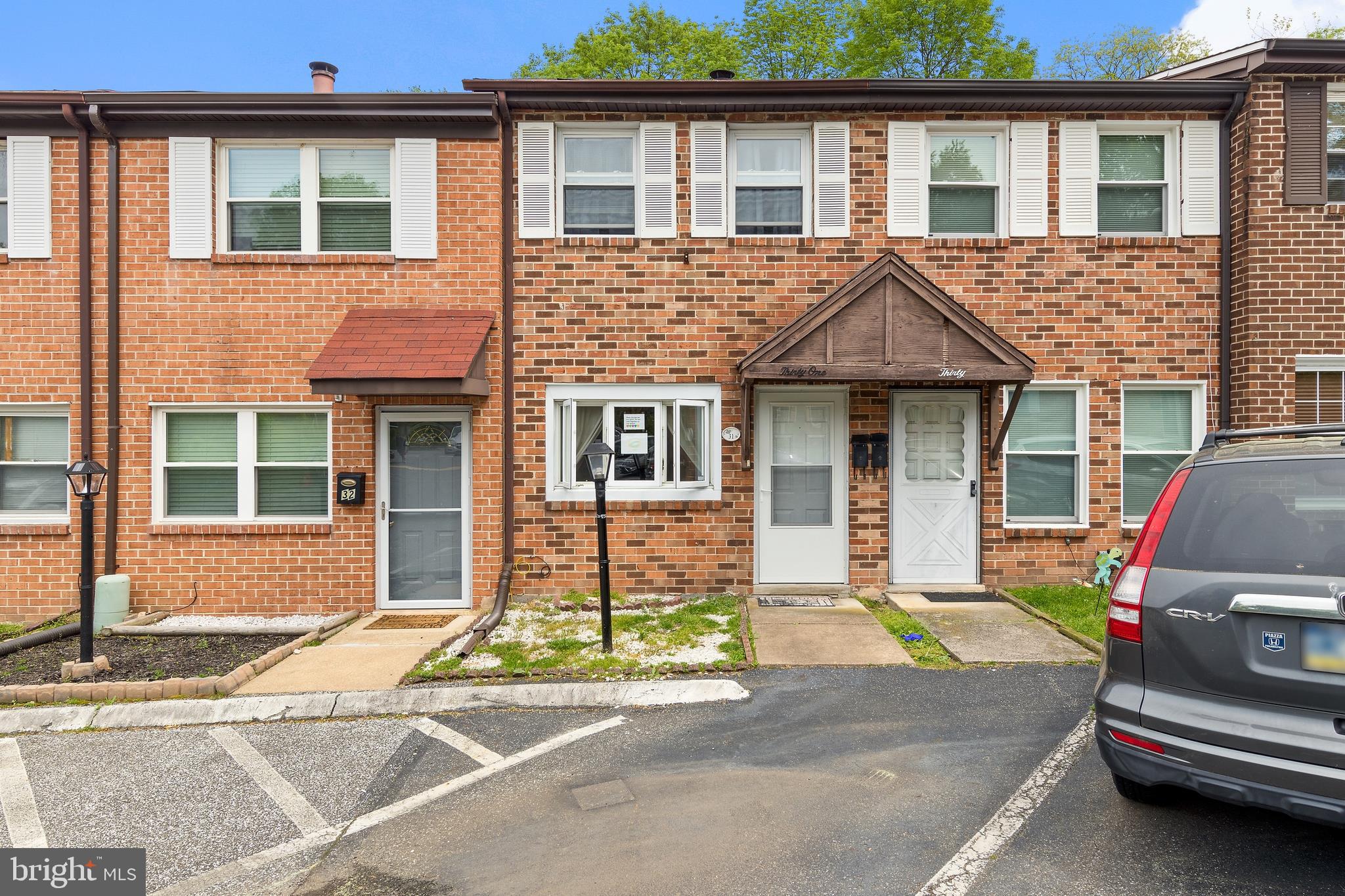 GREEN TREE - Residential