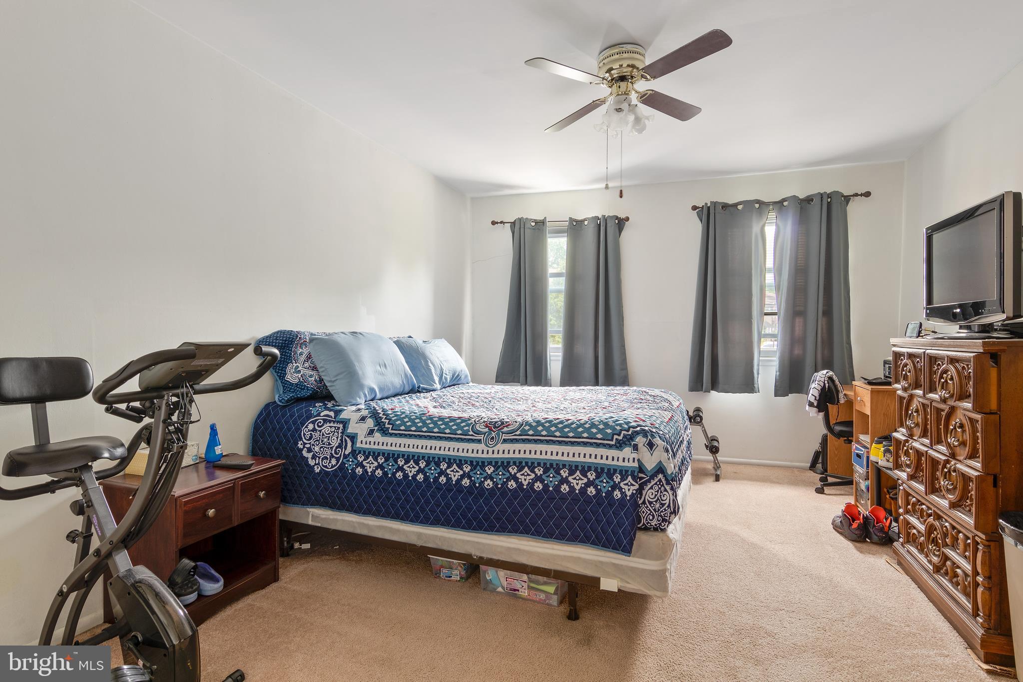 GREEN TREE - Residential