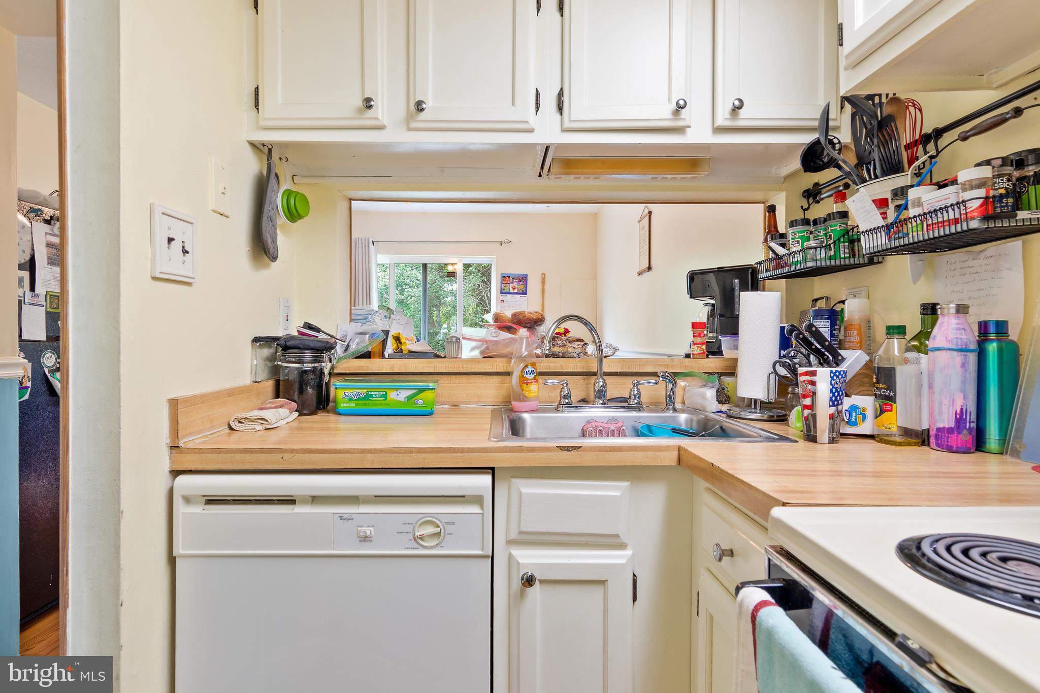 GREEN TREE - Residential