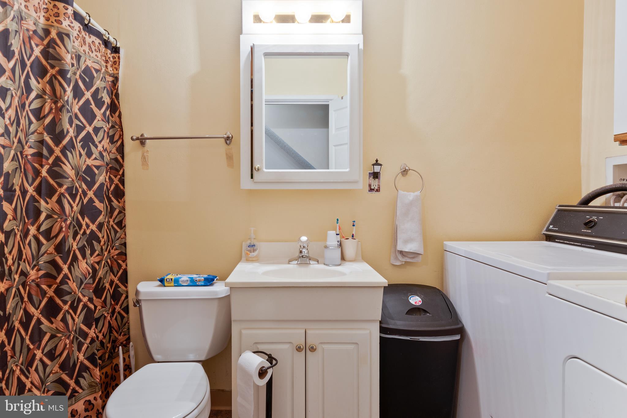 GREEN TREE - Residential