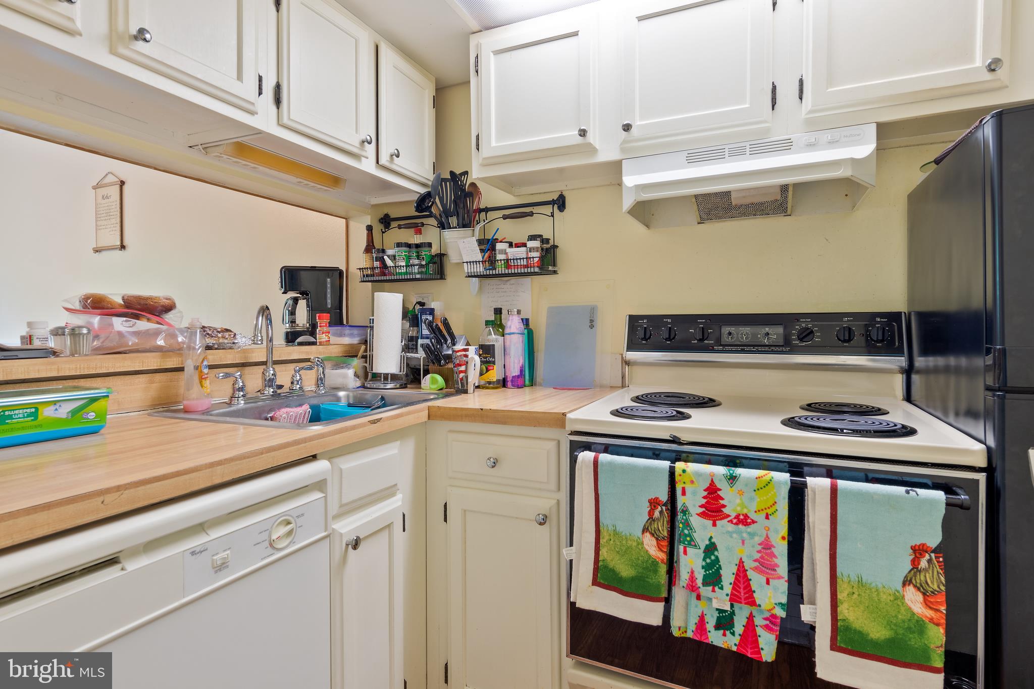 GREEN TREE - Residential