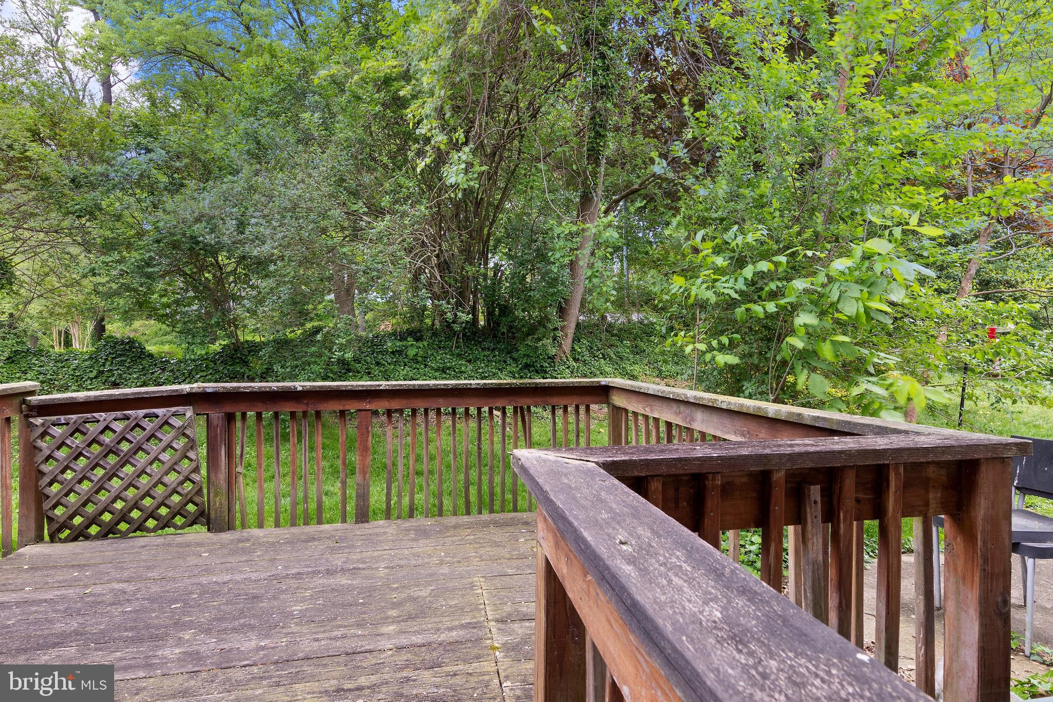 GREEN TREE - Residential