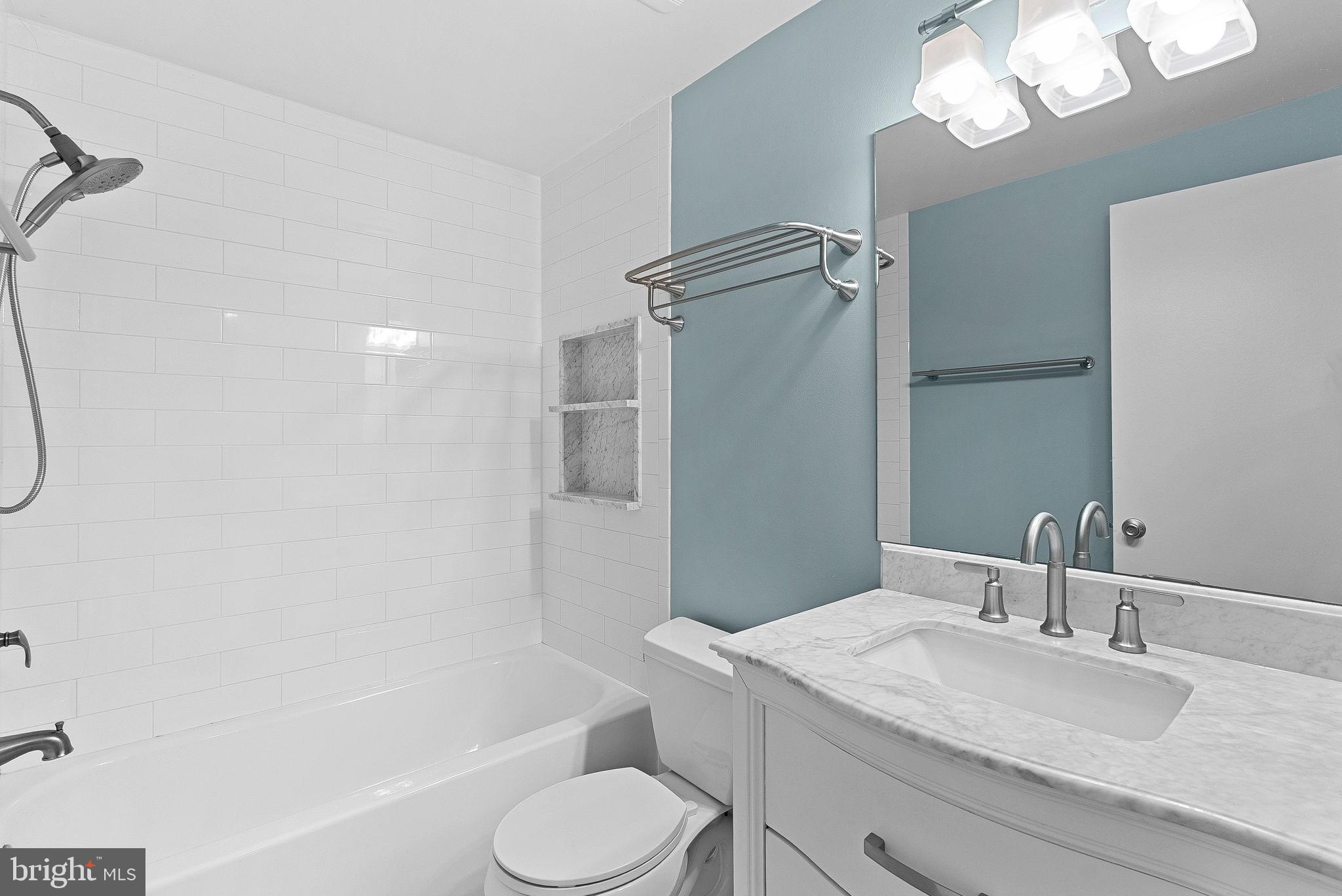 COUNTRYSIDE - Residential