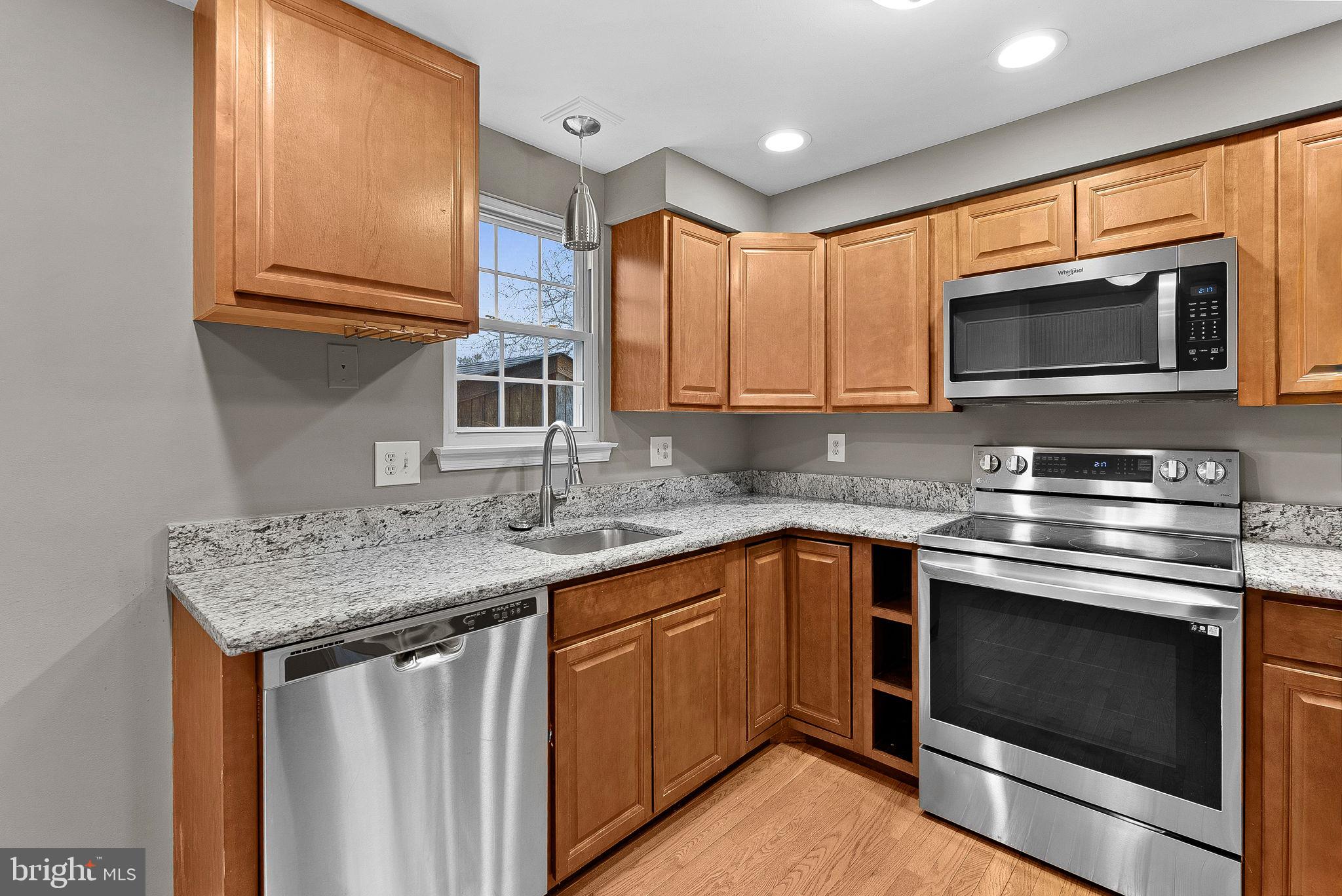 COUNTRYSIDE - Residential