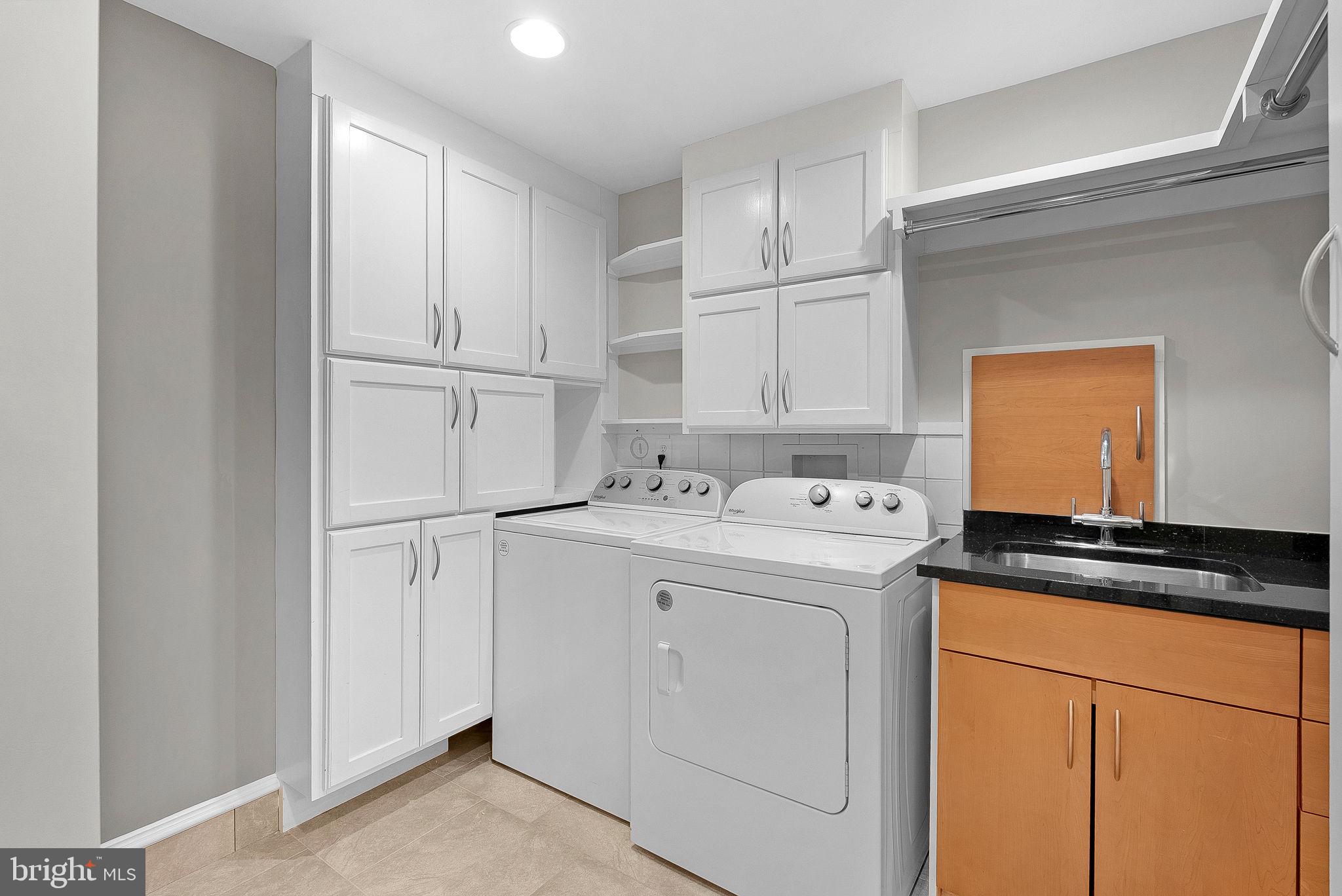 COUNTRYSIDE - Residential