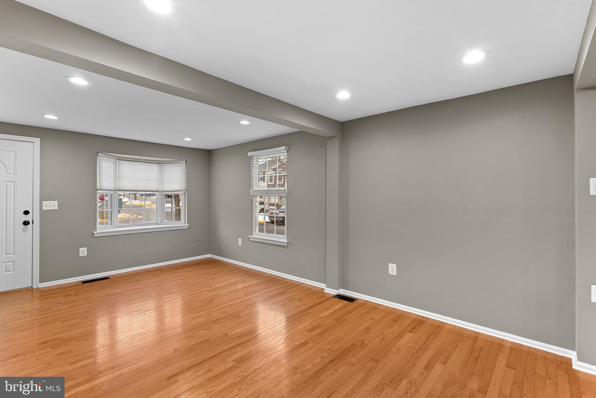 COUNTRYSIDE - Residential