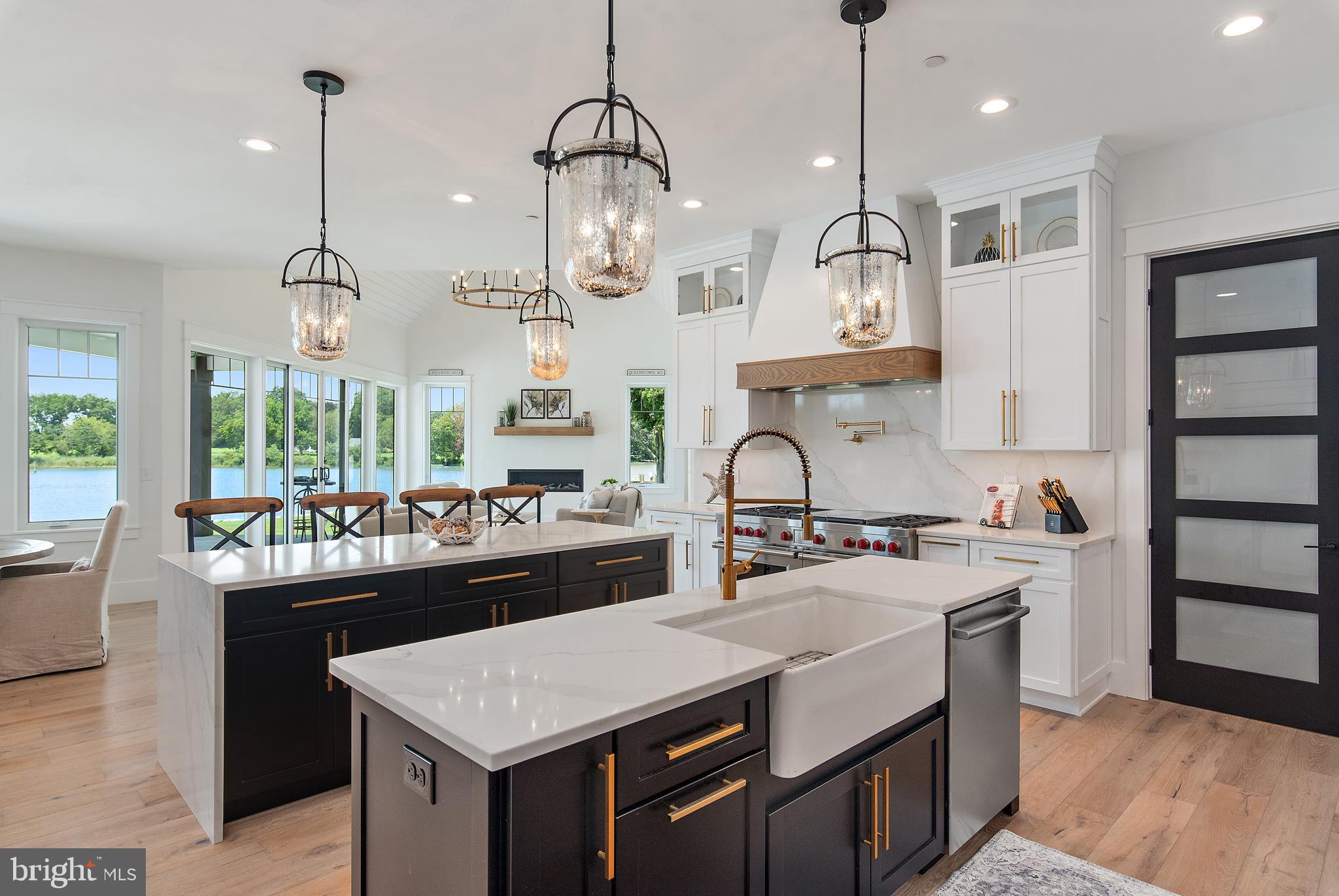 BENNETT POINT - Residential