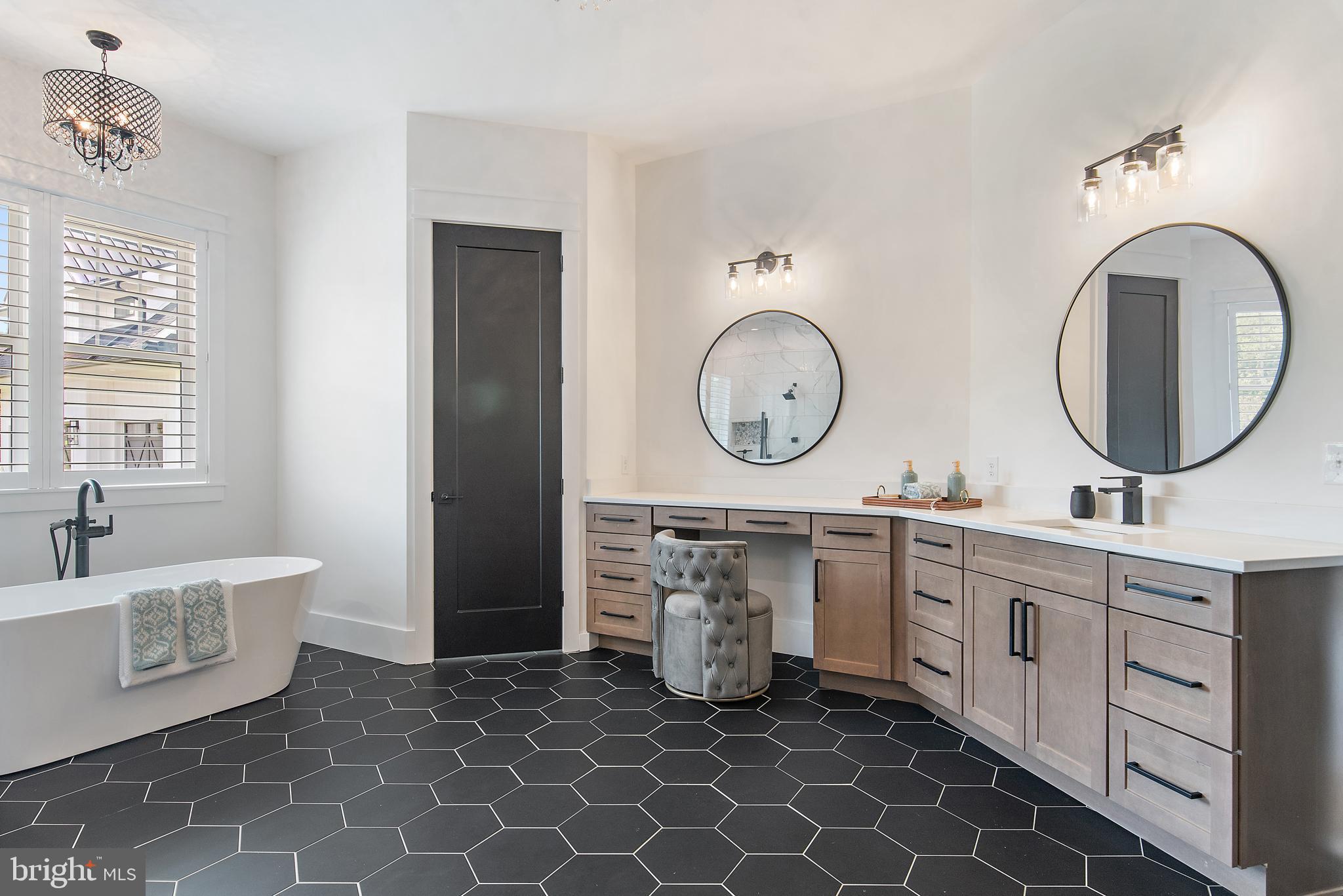 BENNETT POINT - Residential