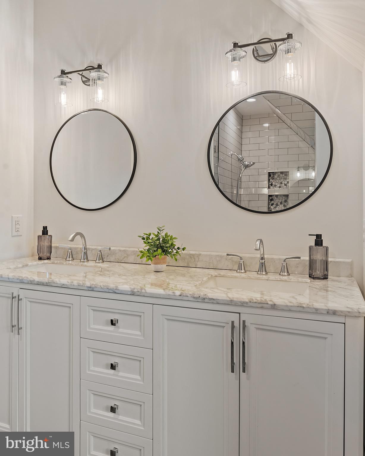 BENNETT POINT - Residential