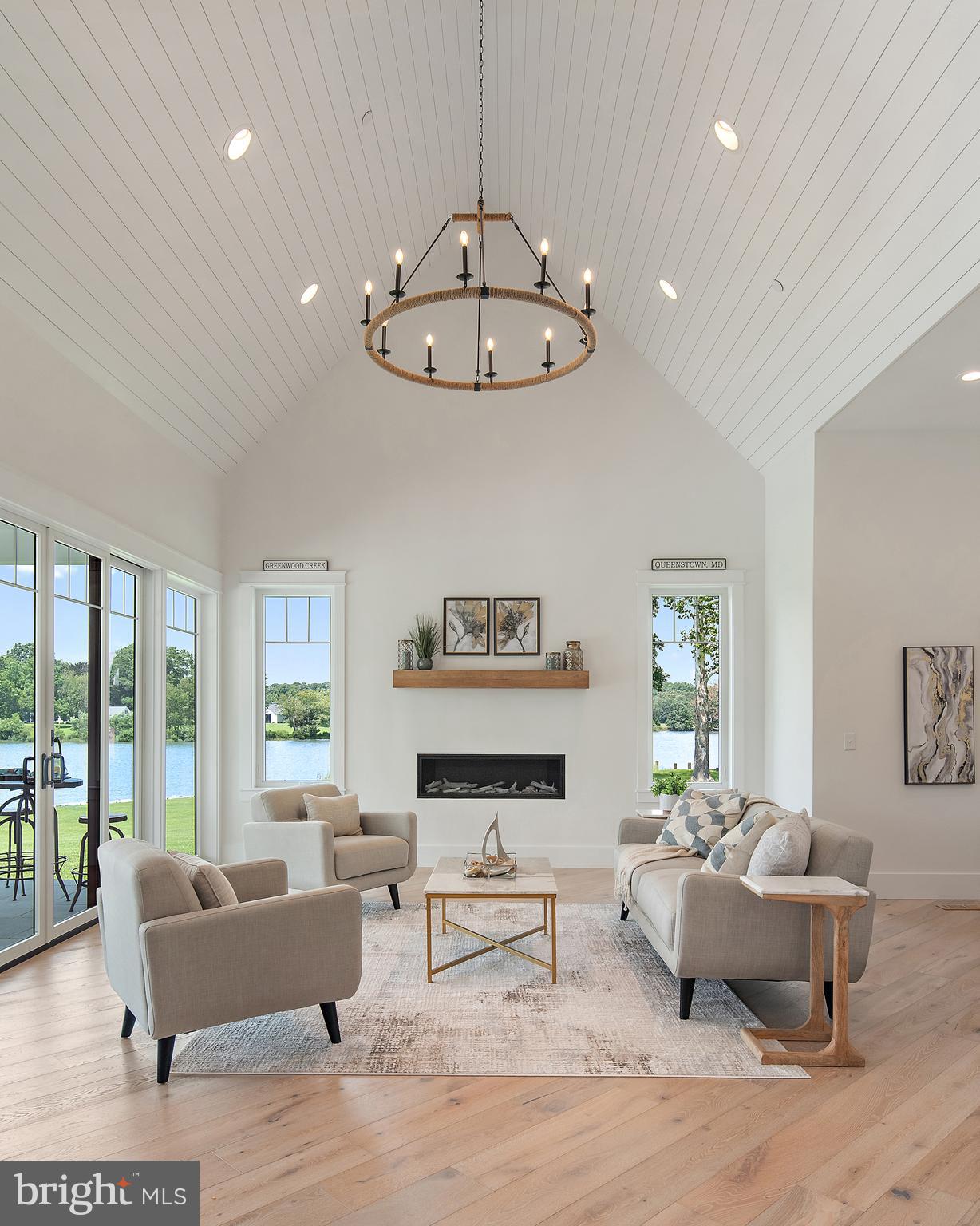 BENNETT POINT - Residential