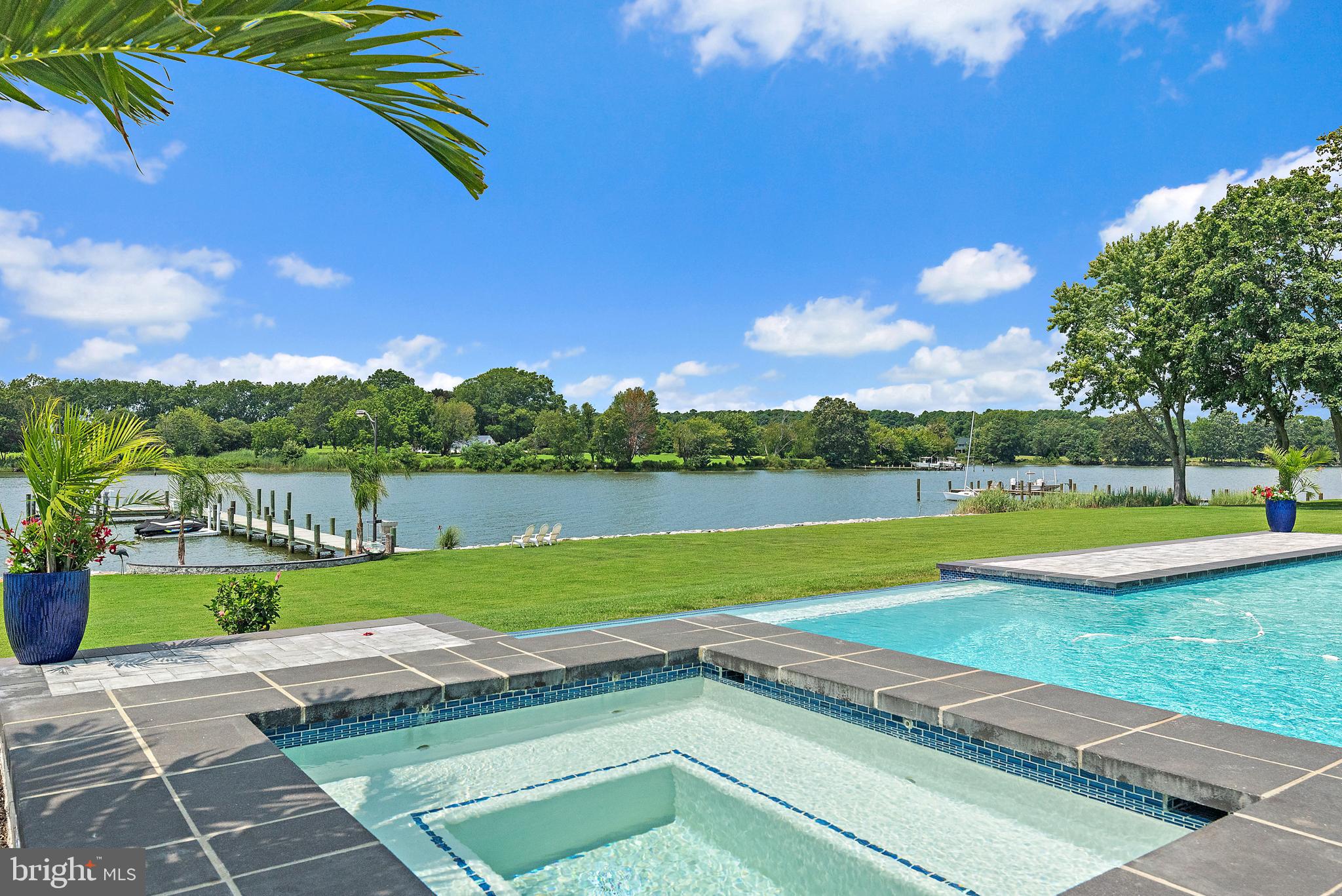 BENNETT POINT - Residential