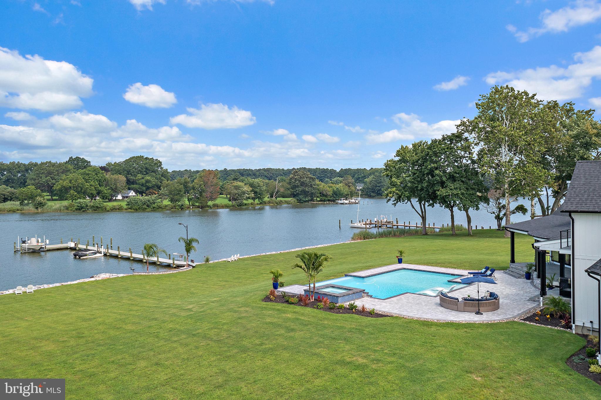 BENNETT POINT - Residential