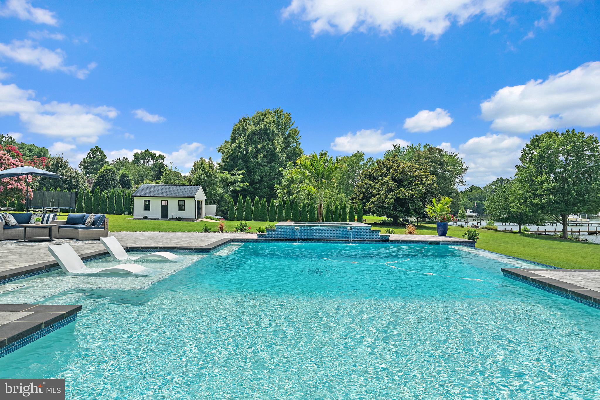 BENNETT POINT - Residential