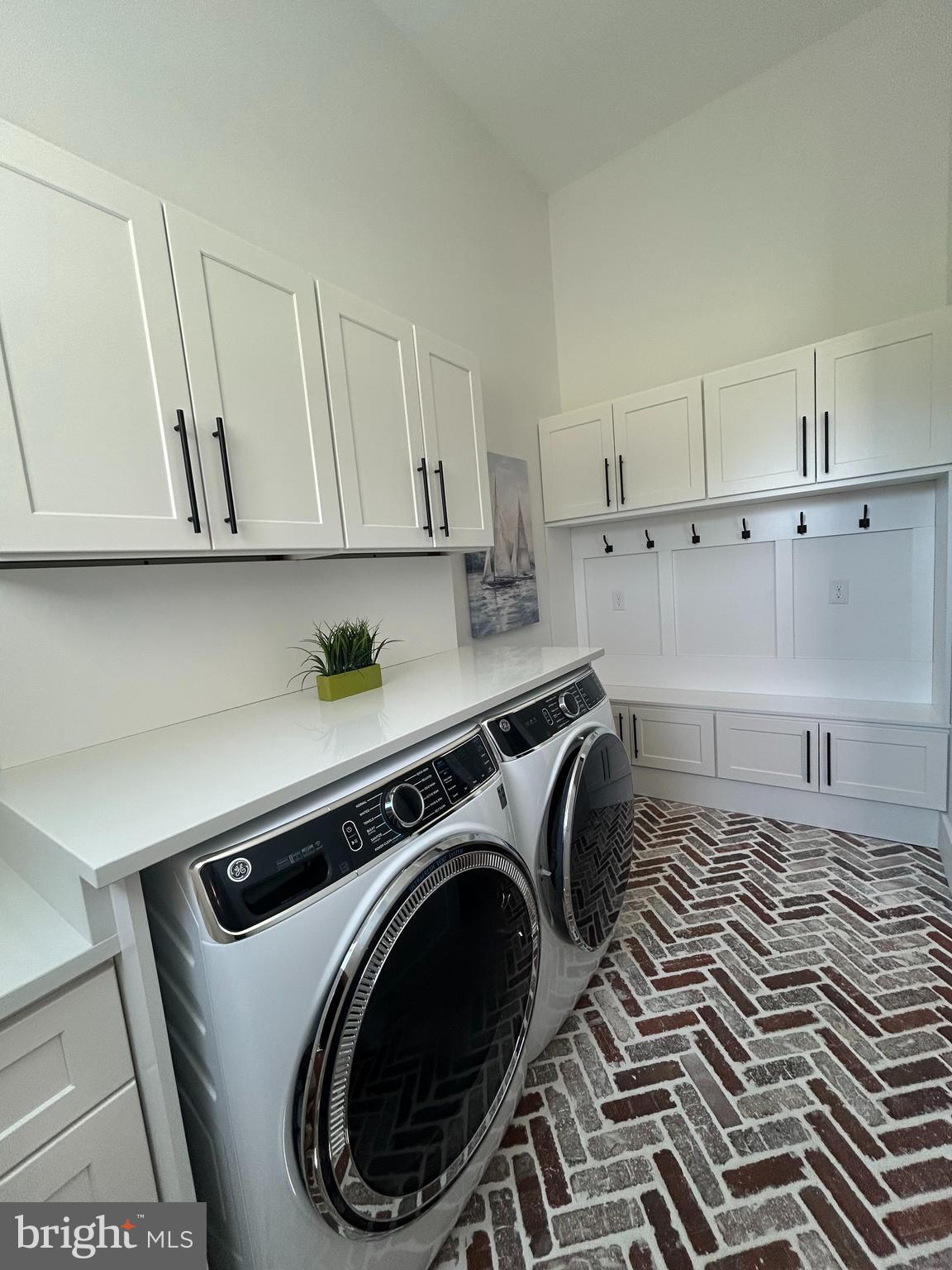 BENNETT POINT - Residential