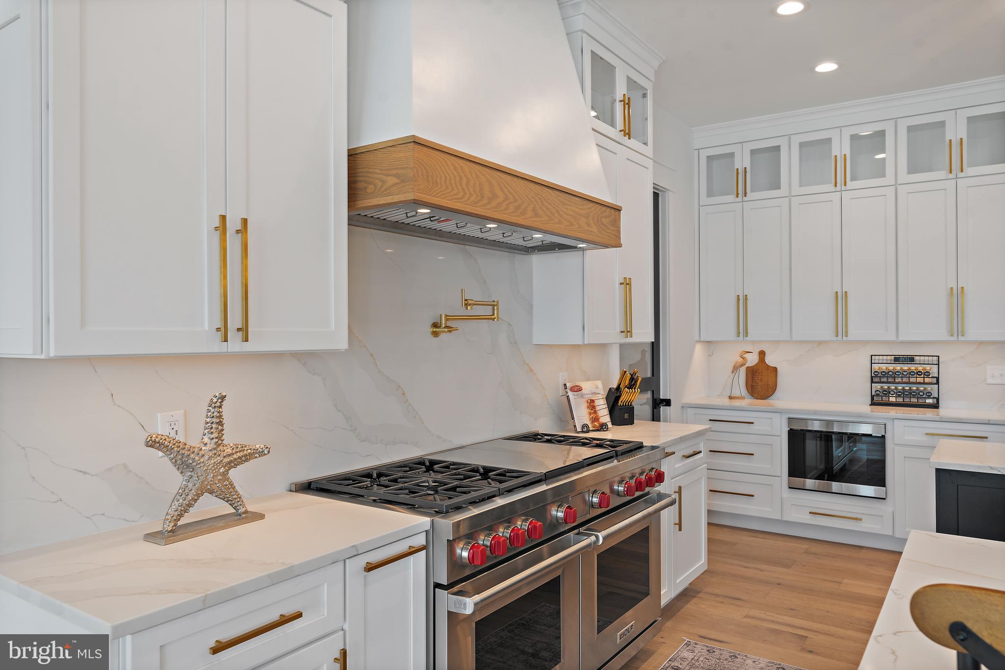 BENNETT POINT - Residential