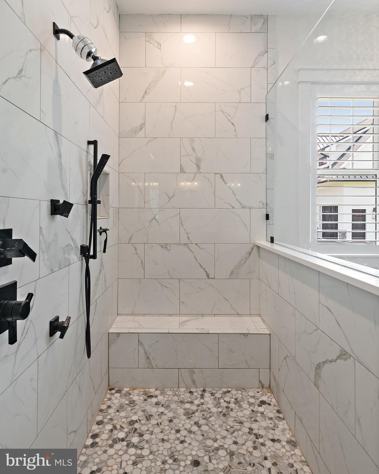 BENNETT POINT - Residential