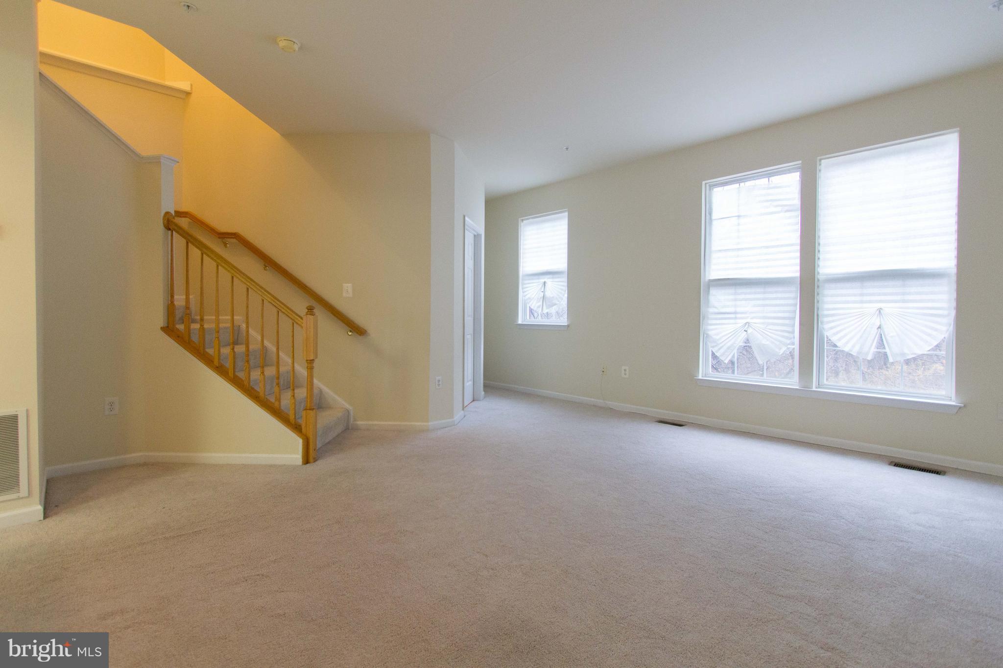 WOODVIEW VILLAGE WEST - Residential