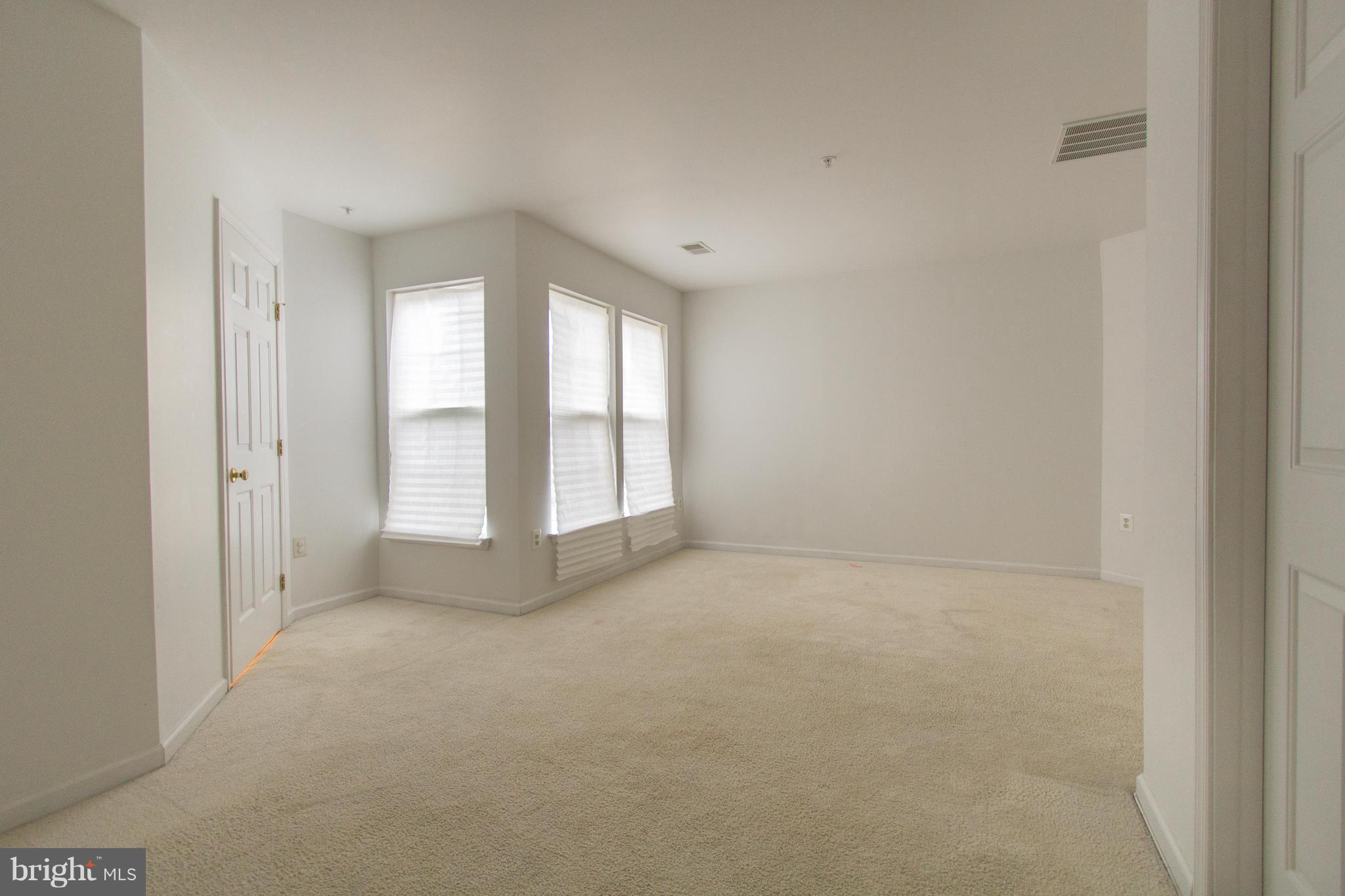 WOODVIEW VILLAGE WEST - Residential