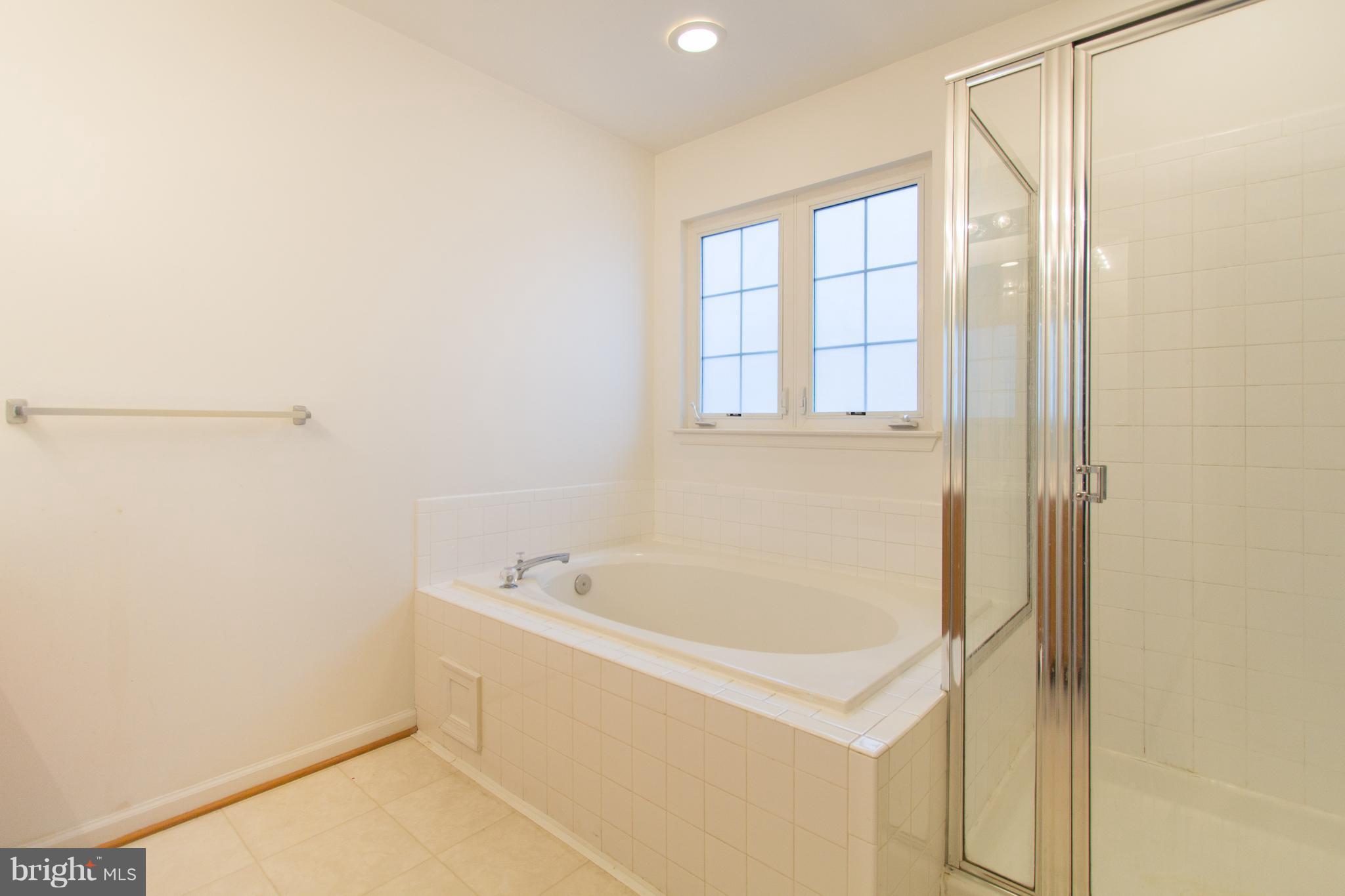 WOODVIEW VILLAGE WEST - Residential