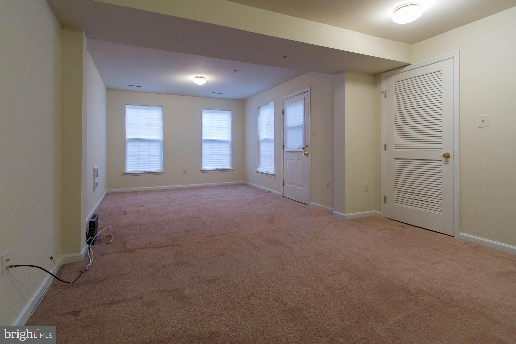 WOODVIEW VILLAGE WEST - Residential