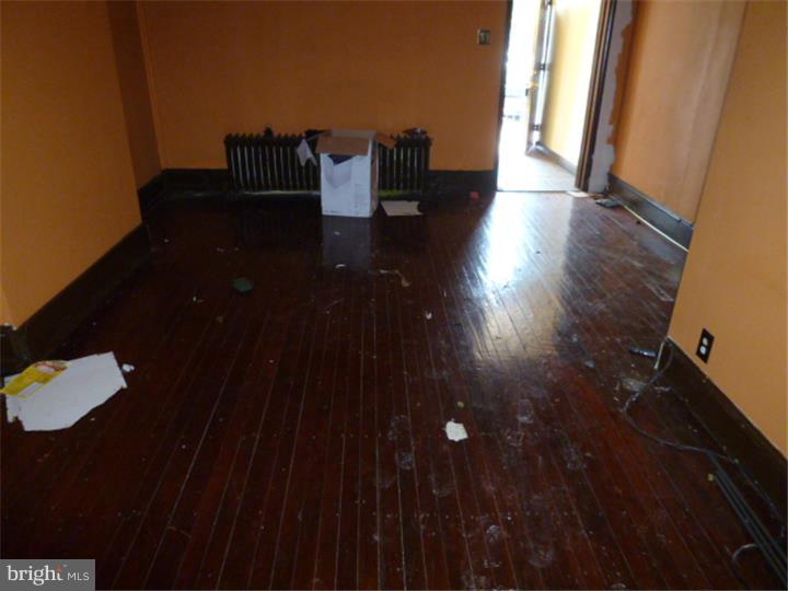 PHILADELPHIA (SOUTHWEST) - Residential