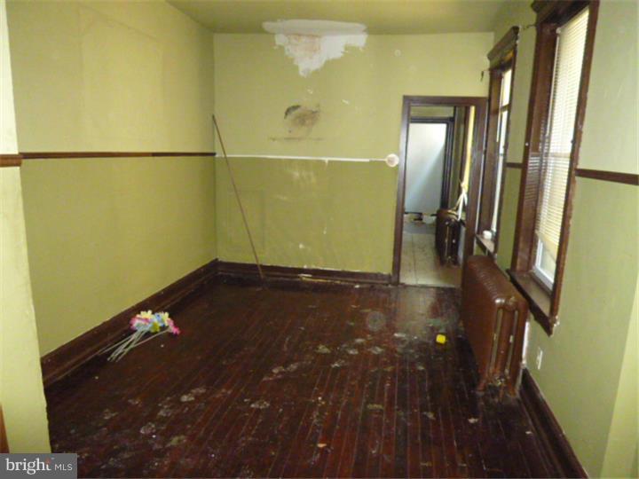 PHILADELPHIA (SOUTHWEST) - Residential