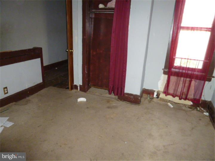 PHILADELPHIA (SOUTHWEST) - Residential