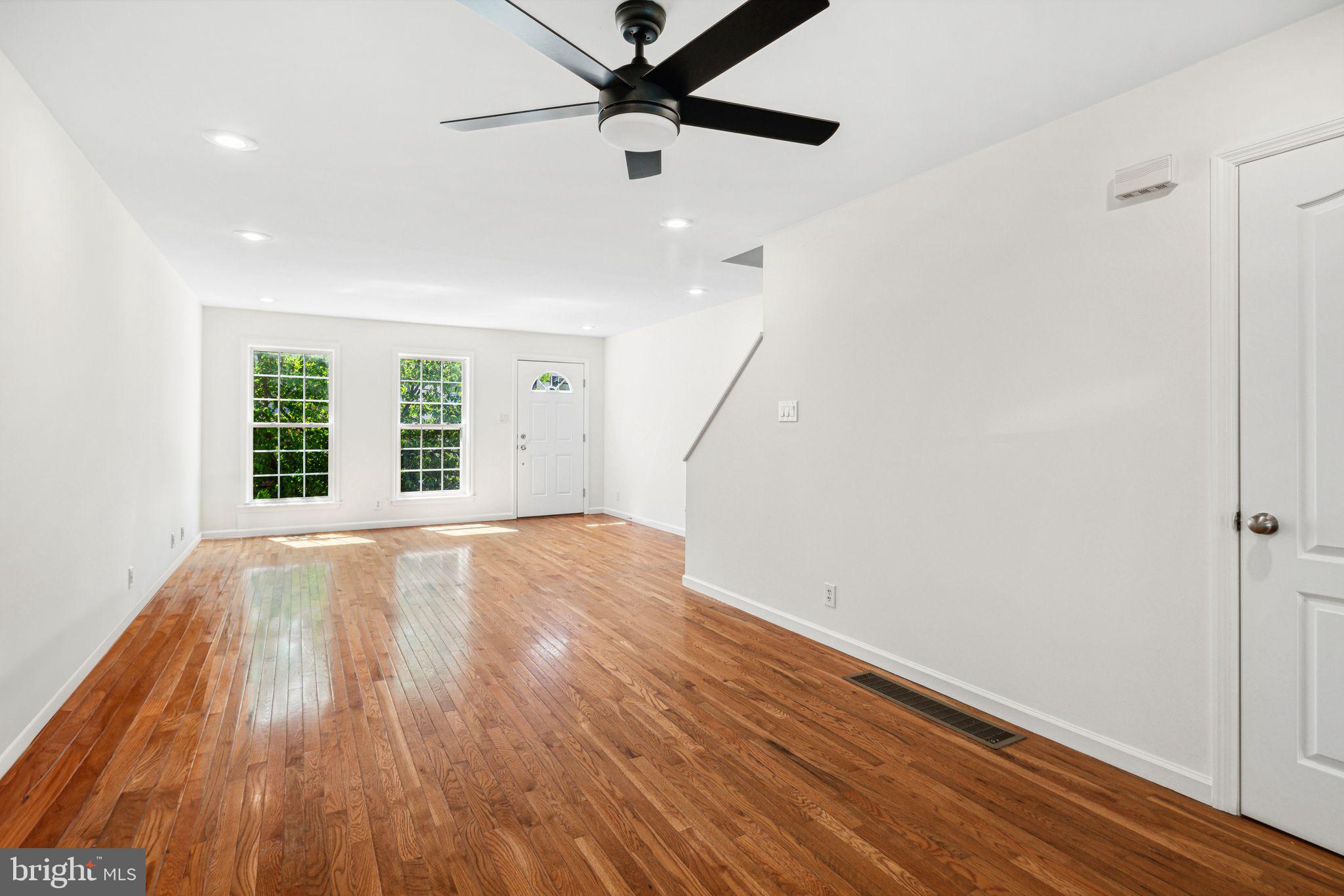 ROXBOROUGH - Residential