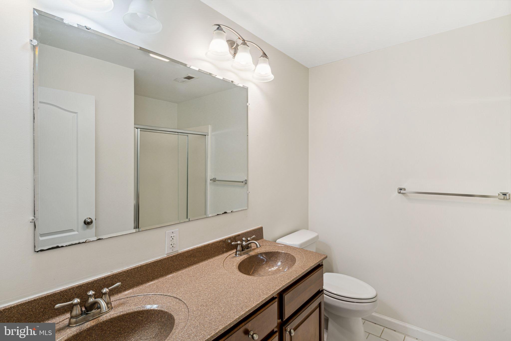 ROXBOROUGH - Residential