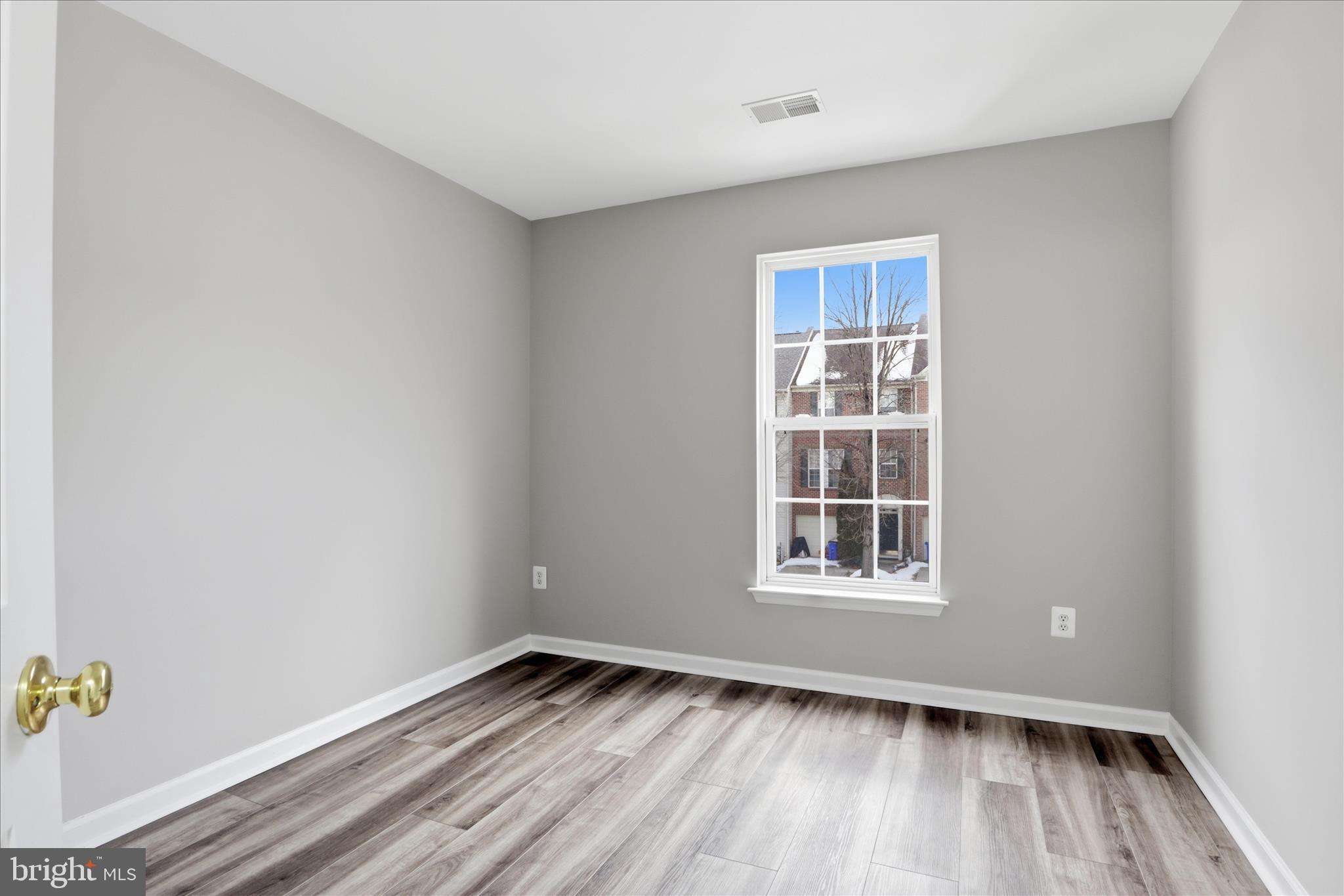 WAVERLY WOODS - Residential