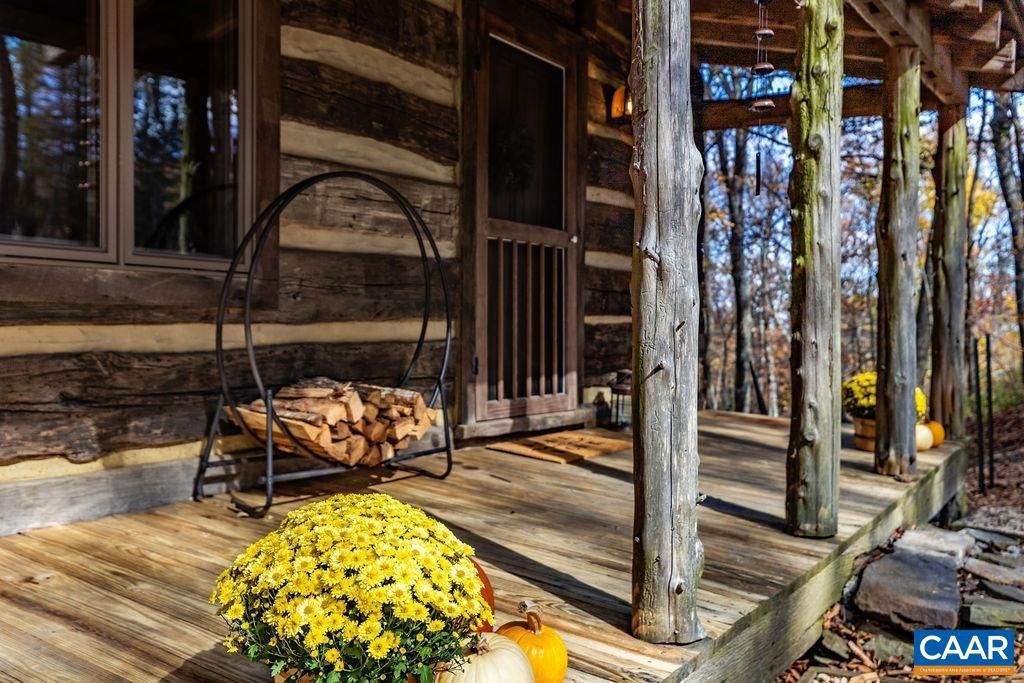 Photo of 20 Buckhorn Ln, WINTERGREEN RESORT, VA 22967 (MLS # 670466)