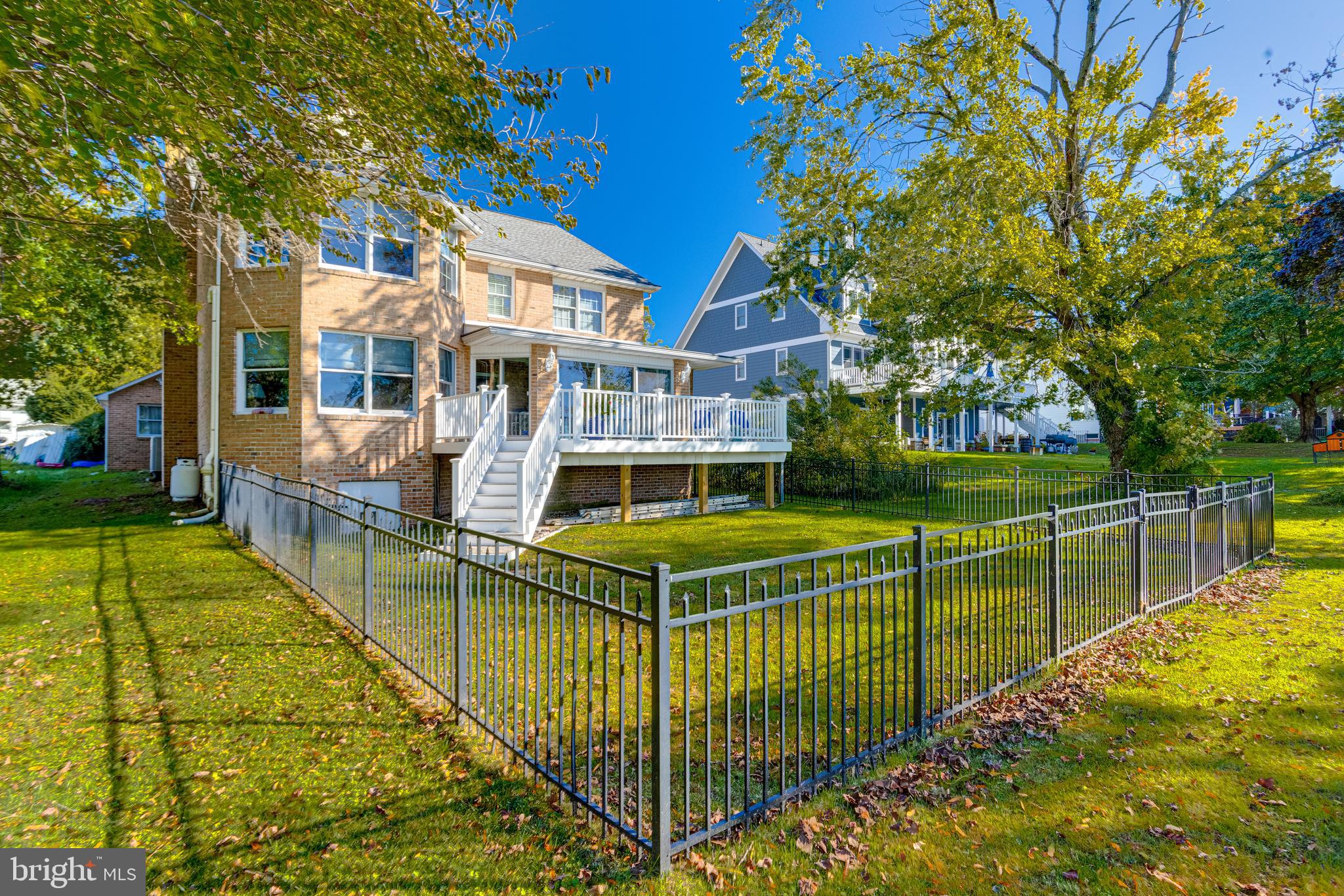 STANSBURY MANOR - Residential