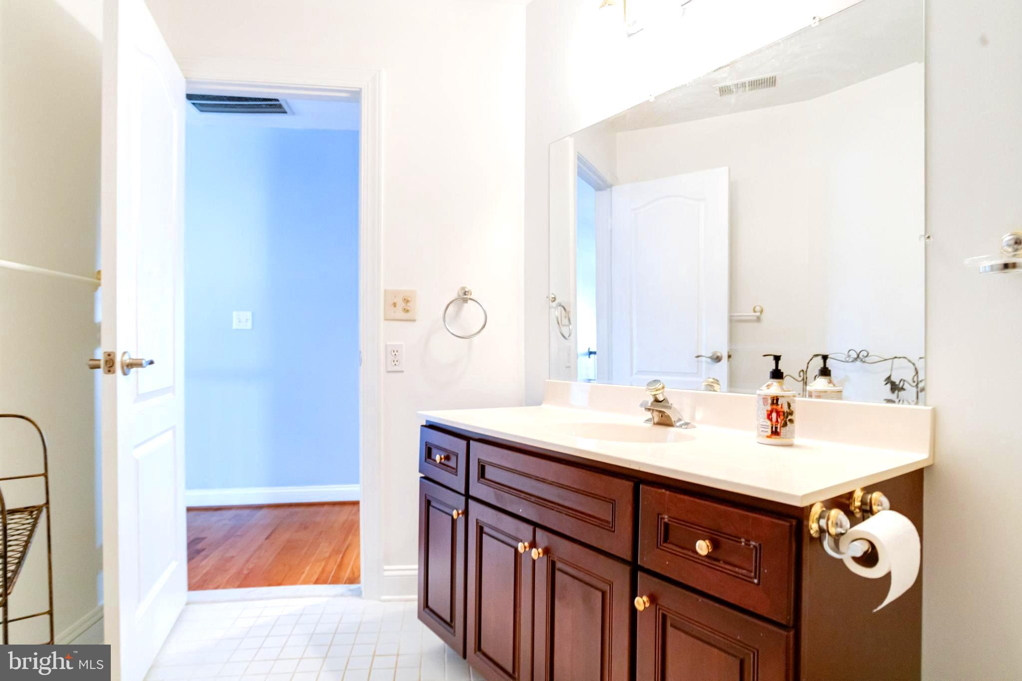 STANSBURY MANOR - Residential