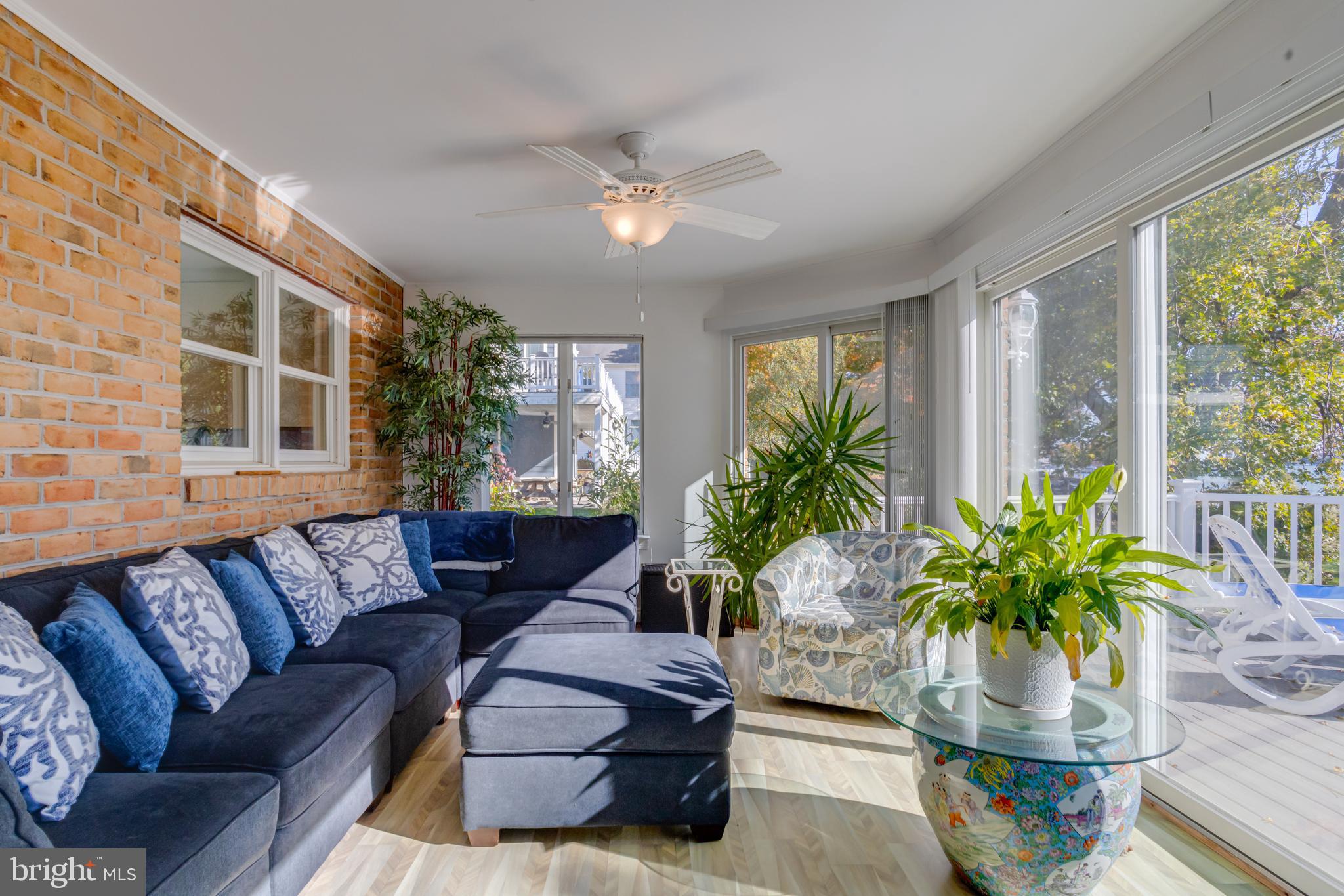 STANSBURY MANOR - Residential