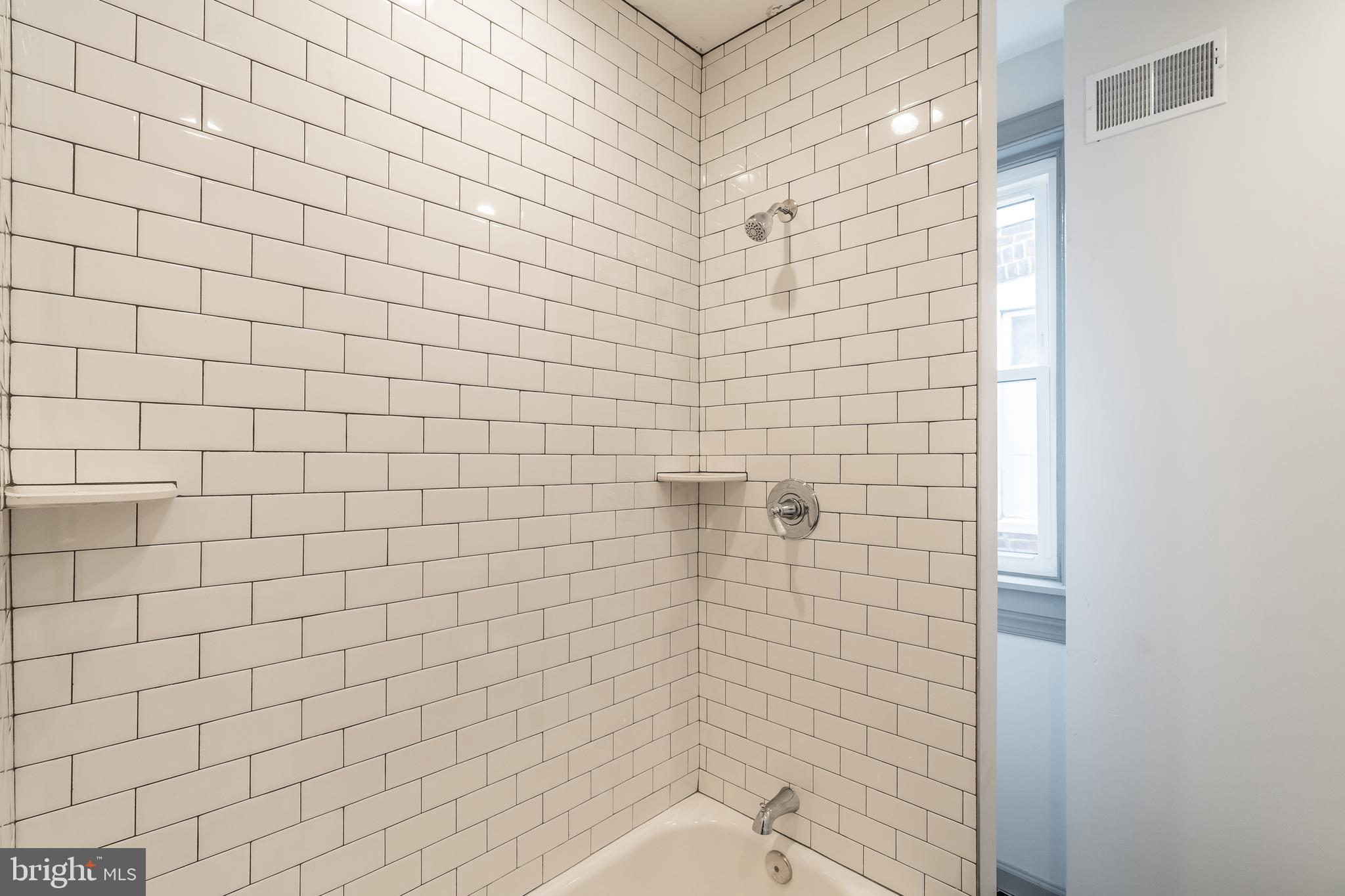 KENSINGTON - Residential