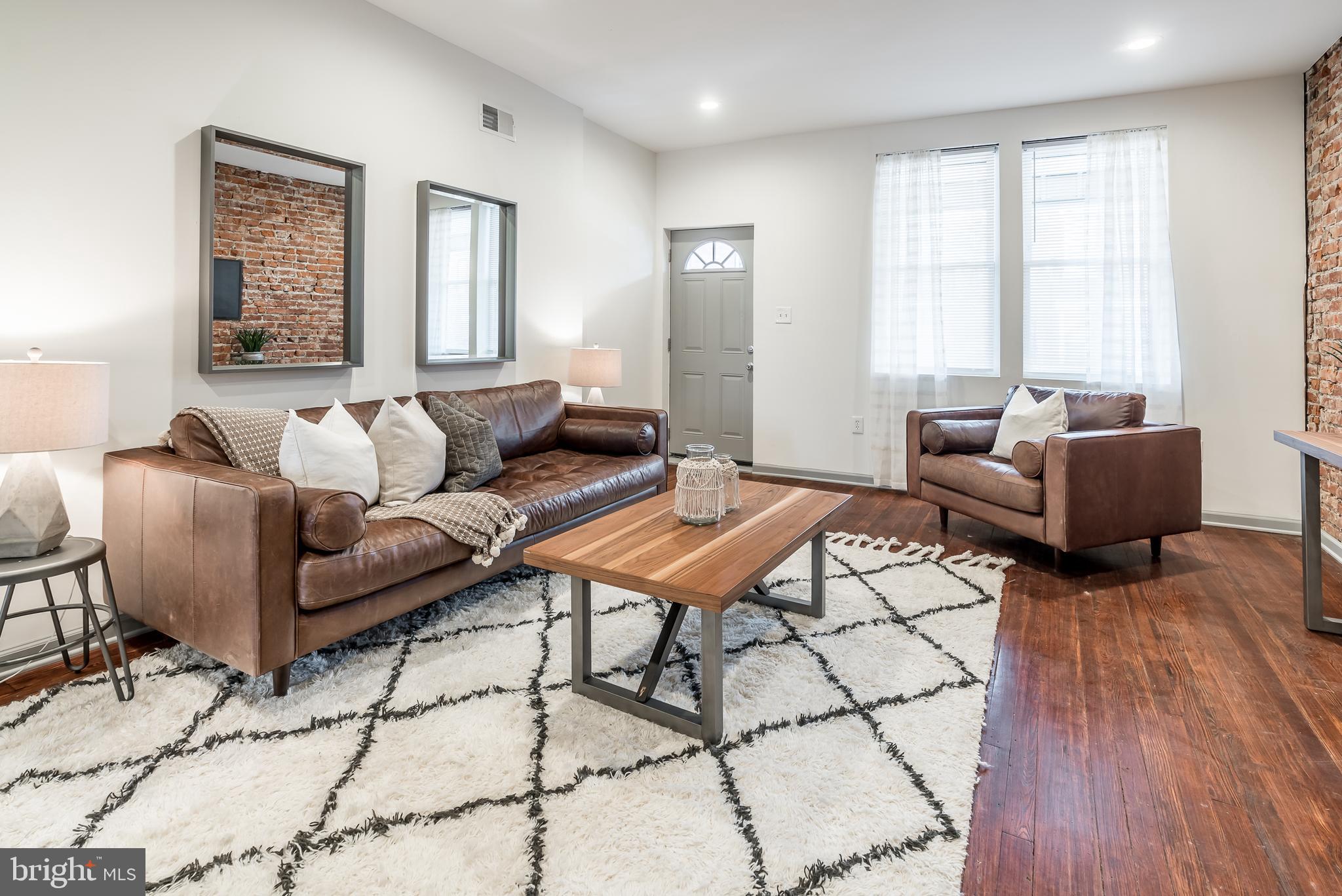 KENSINGTON - Residential